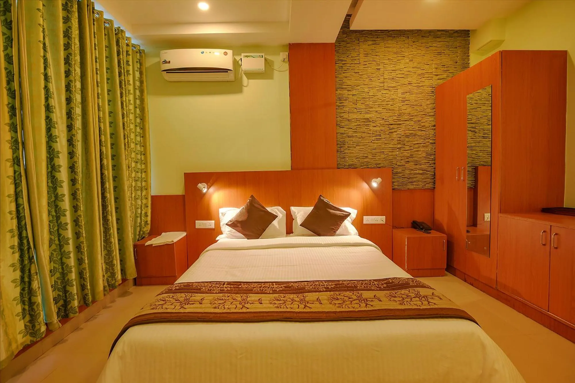 Bed in FabHotel The BTM Palace - BTM Layout