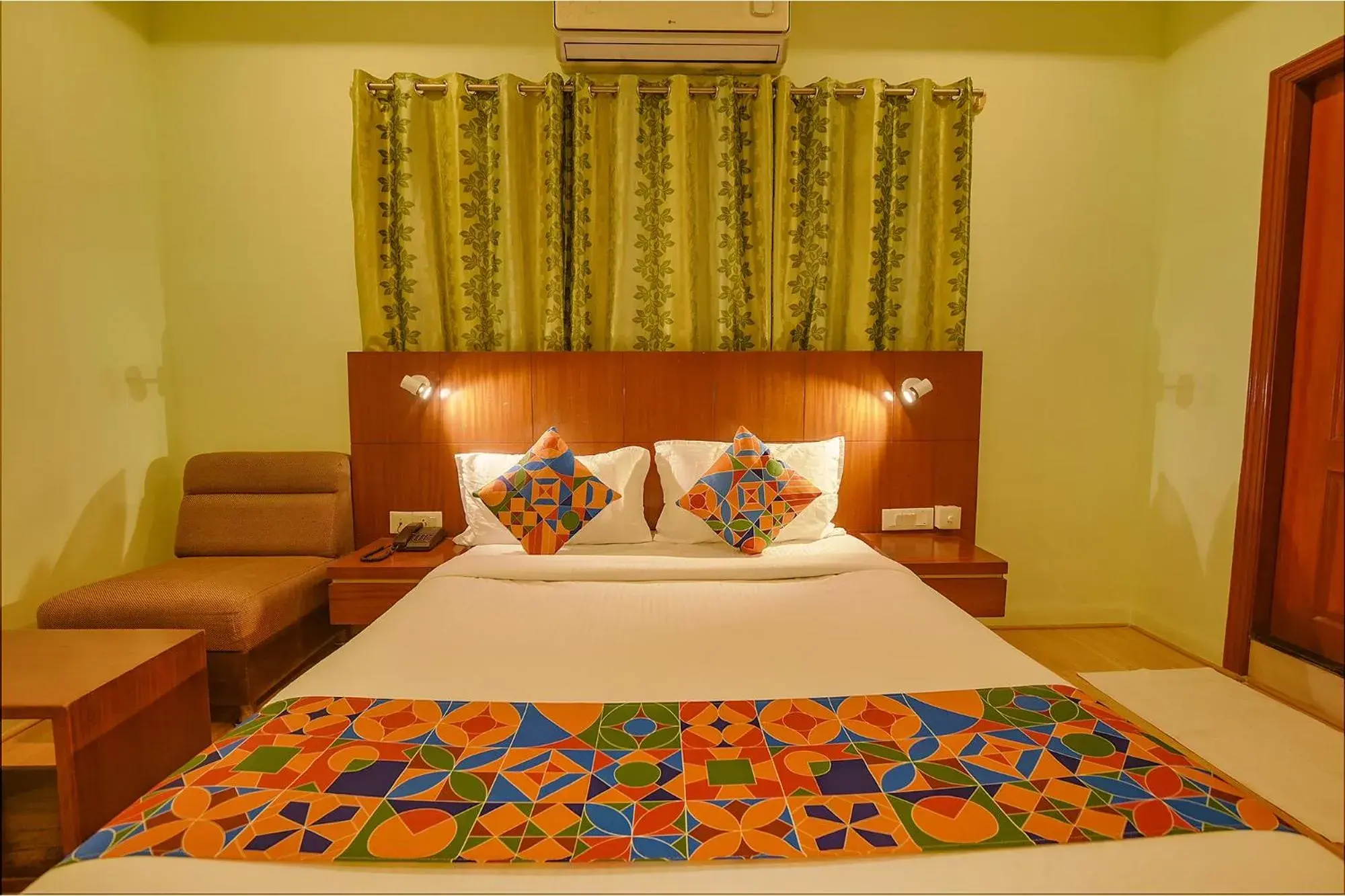 Bed in FabHotel The BTM Palace - BTM Layout Bed in FabHotel The BTM Palace - BTM Layout