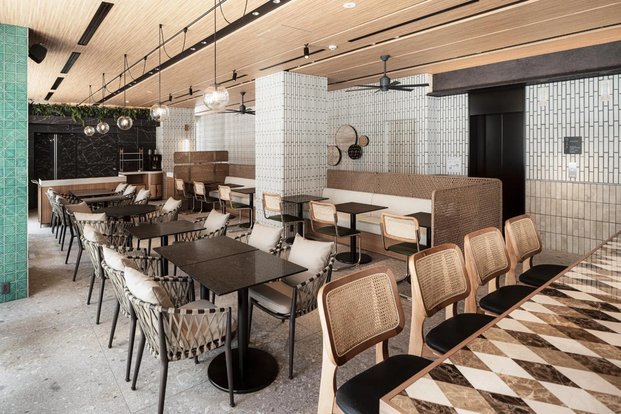 Restaurant/places to eat in Nest Hotel Naha Nishi