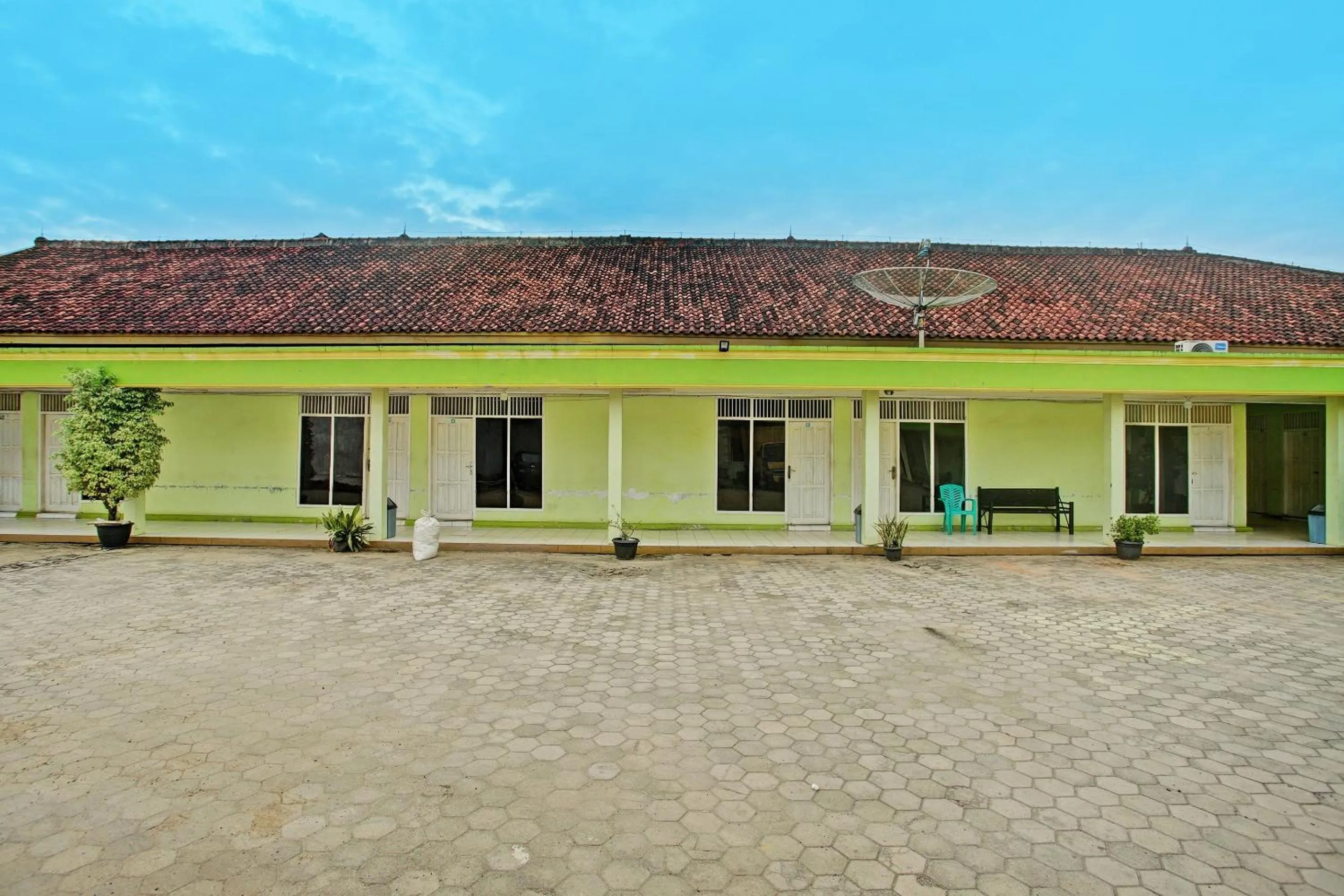 Lobby or reception in Hotel O Sejahtera Syariah