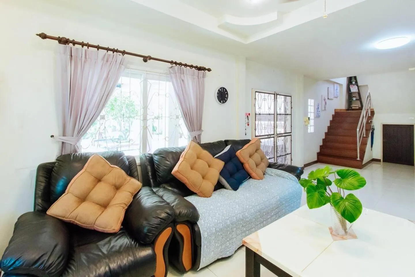 Living room in Captivating 3-Bed Villa in Muang Pattaya