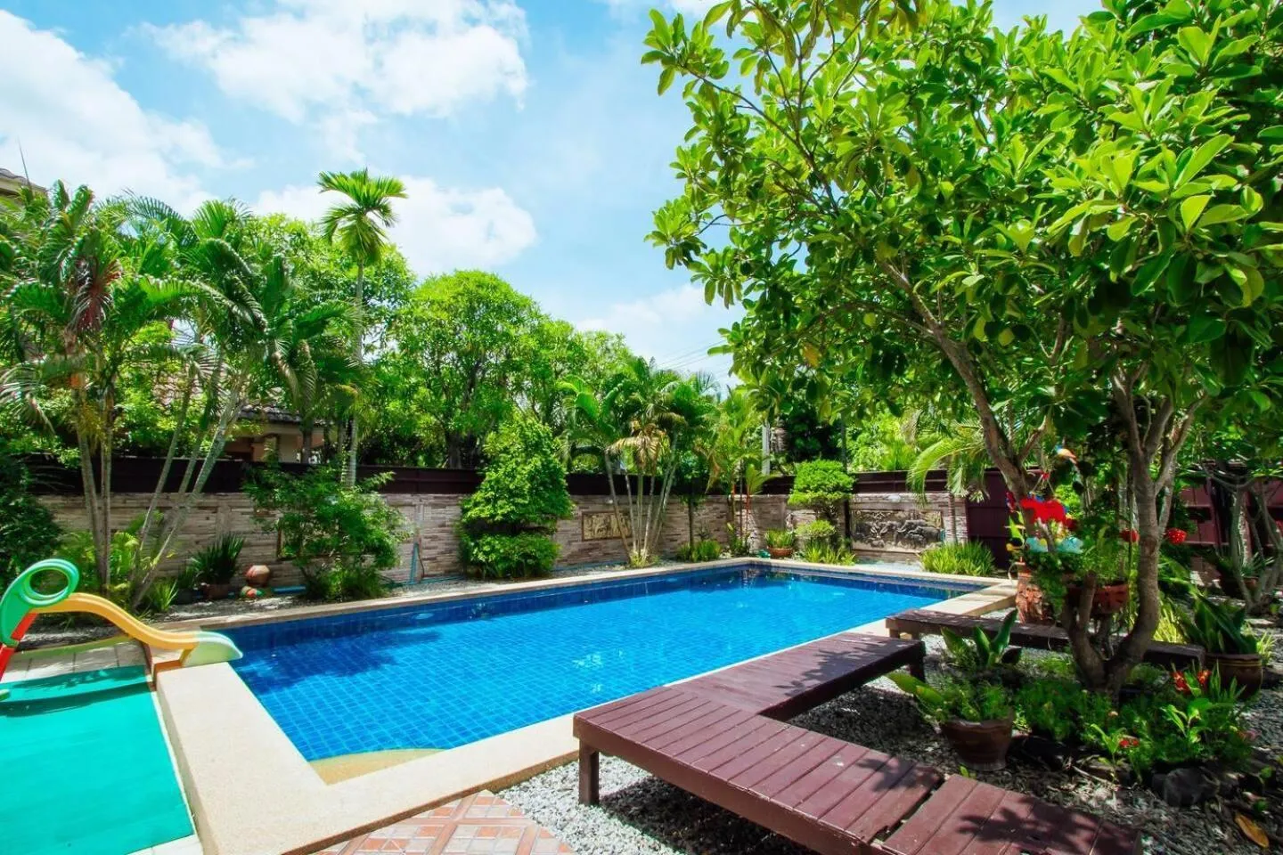Captivating 3-Bed Villa in Muang Pattaya