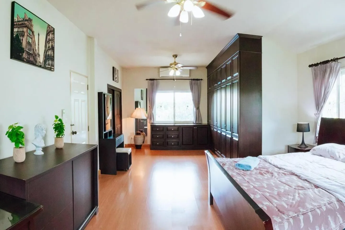 Bed in Captivating 3-Bed Villa in Muang Pattaya