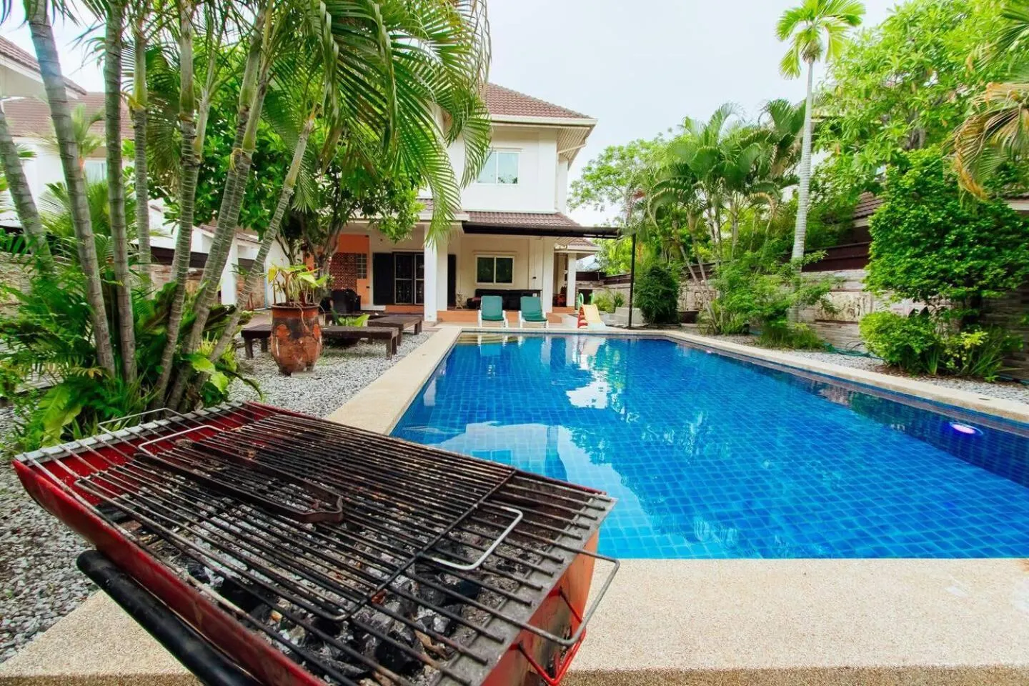 Captivating 3-Bed Villa in Muang Pattaya