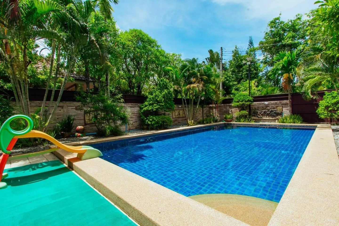 Captivating 3-Bed Villa in Muang Pattaya