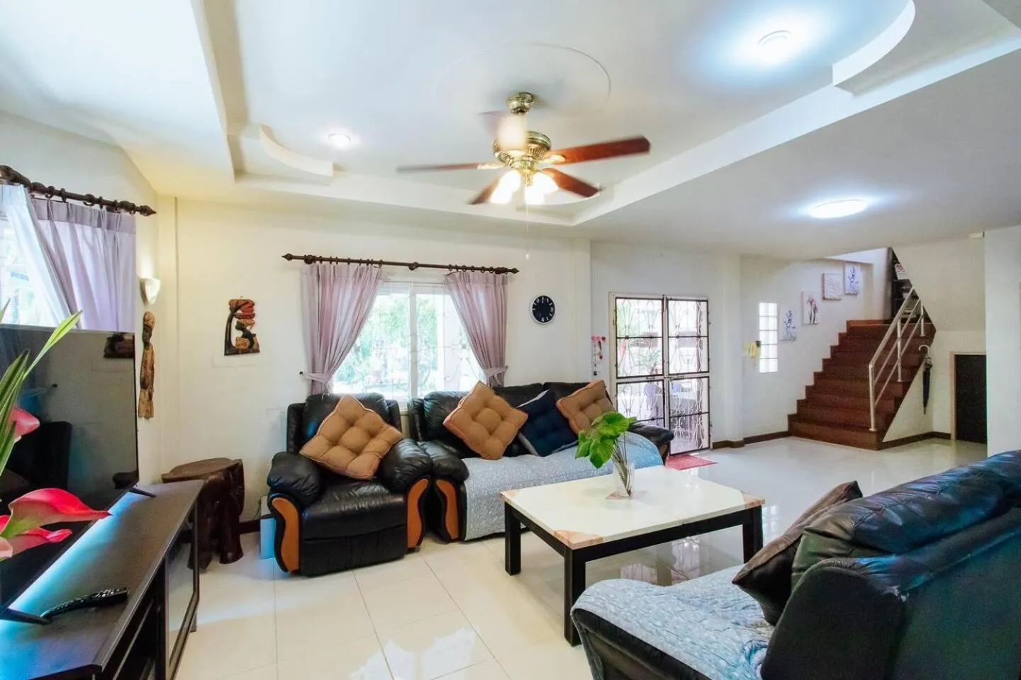 Living room in Captivating 3-Bed Villa in Muang Pattaya
