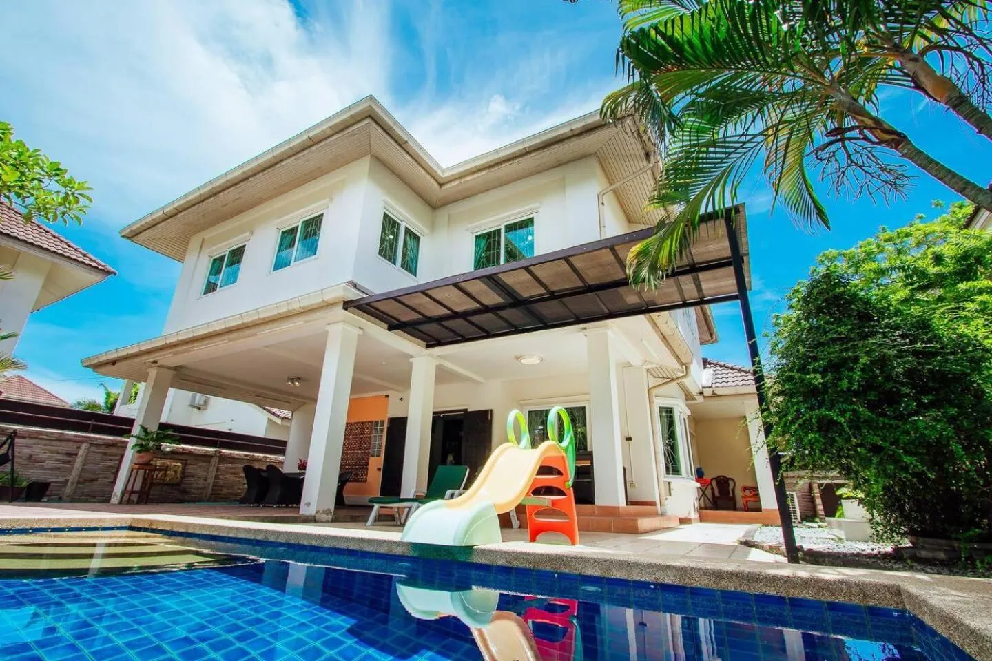 Captivating 3-Bed Villa in Muang Pattaya