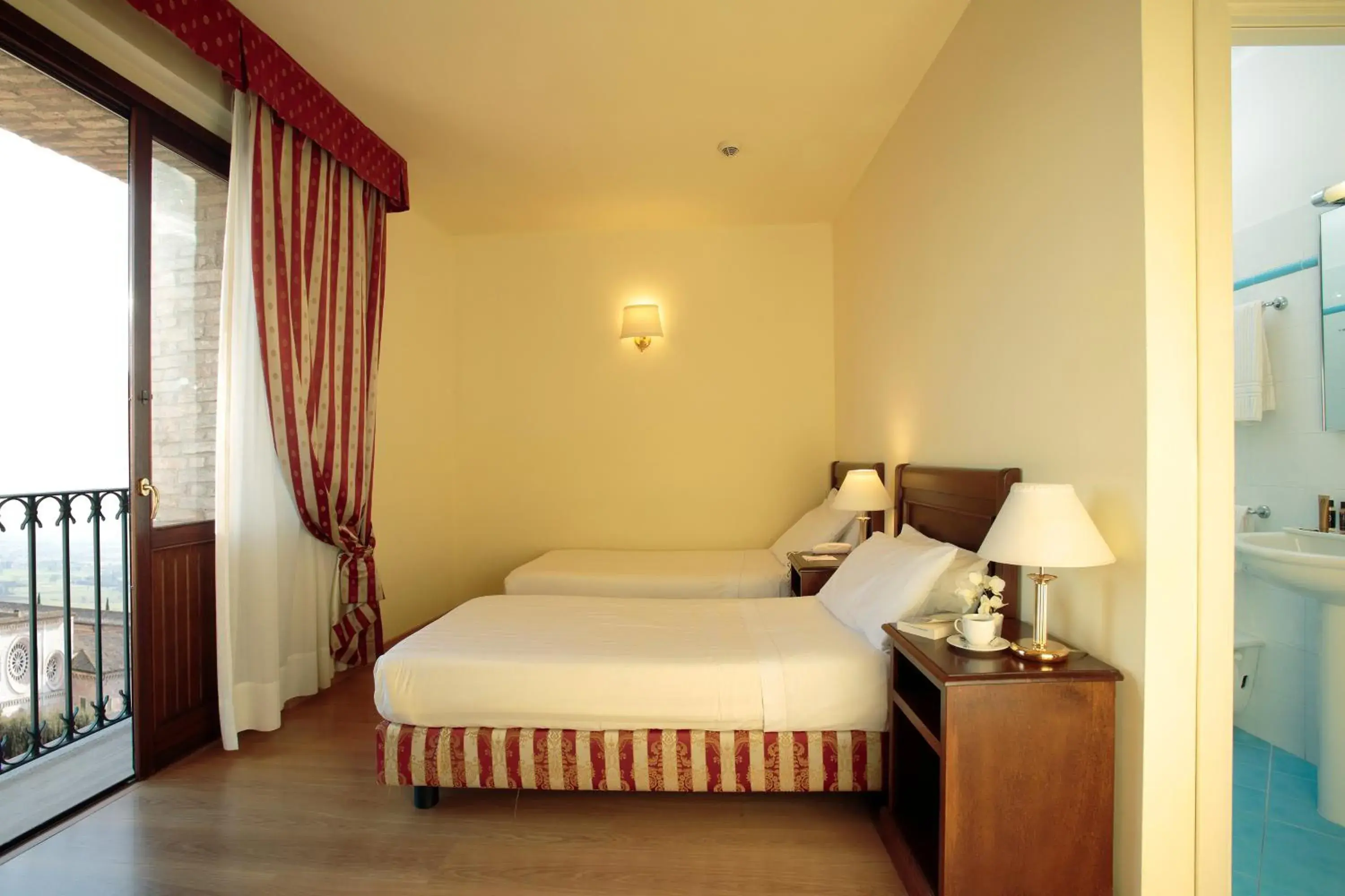 Twin Room - single occupancy in Giotto B&B Twin Room - single occupancy in Giotto B&B