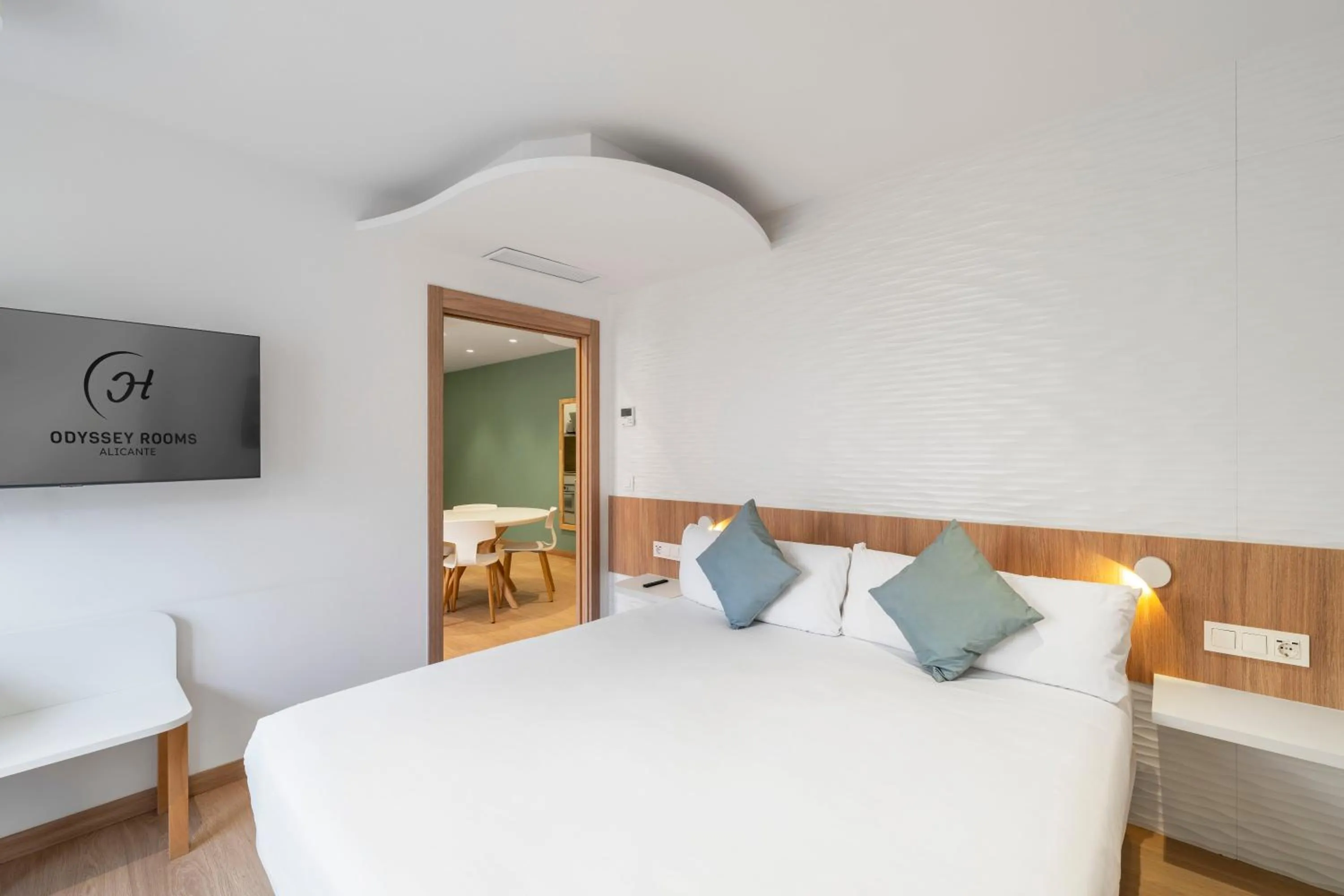 Bedroom, Bed in Odyssey Rooms Alicante