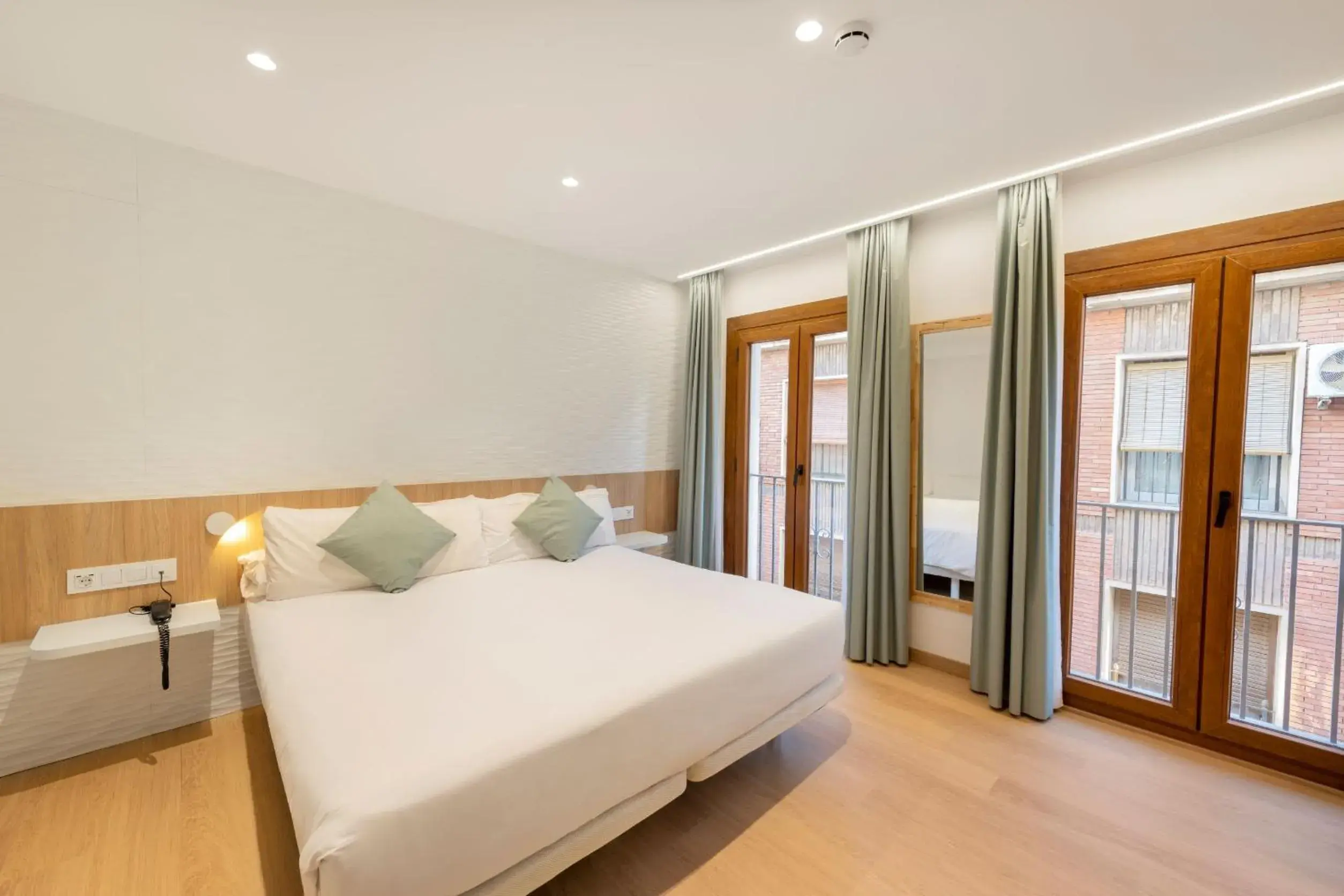 Bedroom, Bed in Odyssey Rooms Alicante Bedroom, Bed in Odyssey Rooms Alicante