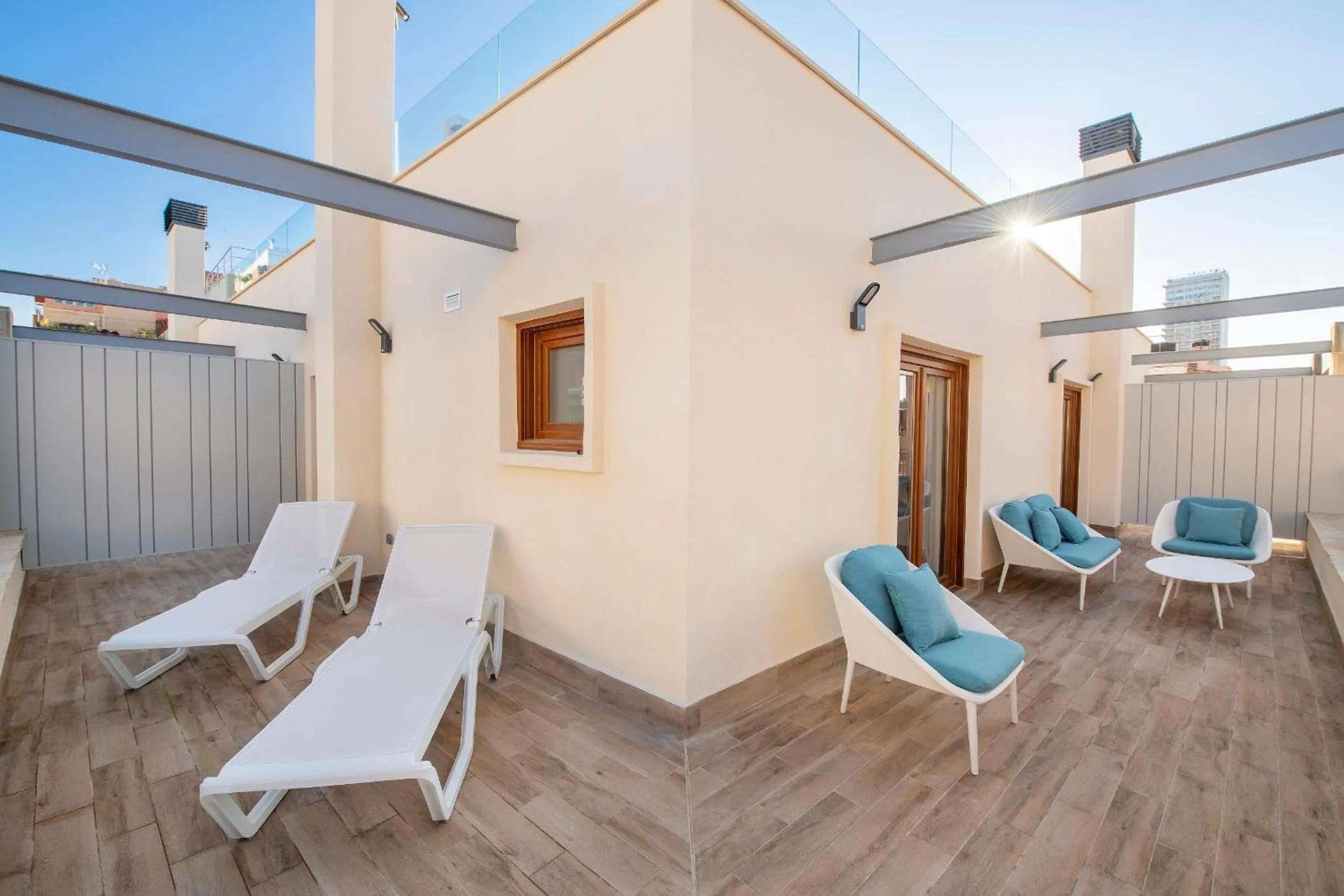 Solarium in Odyssey Rooms Alicante