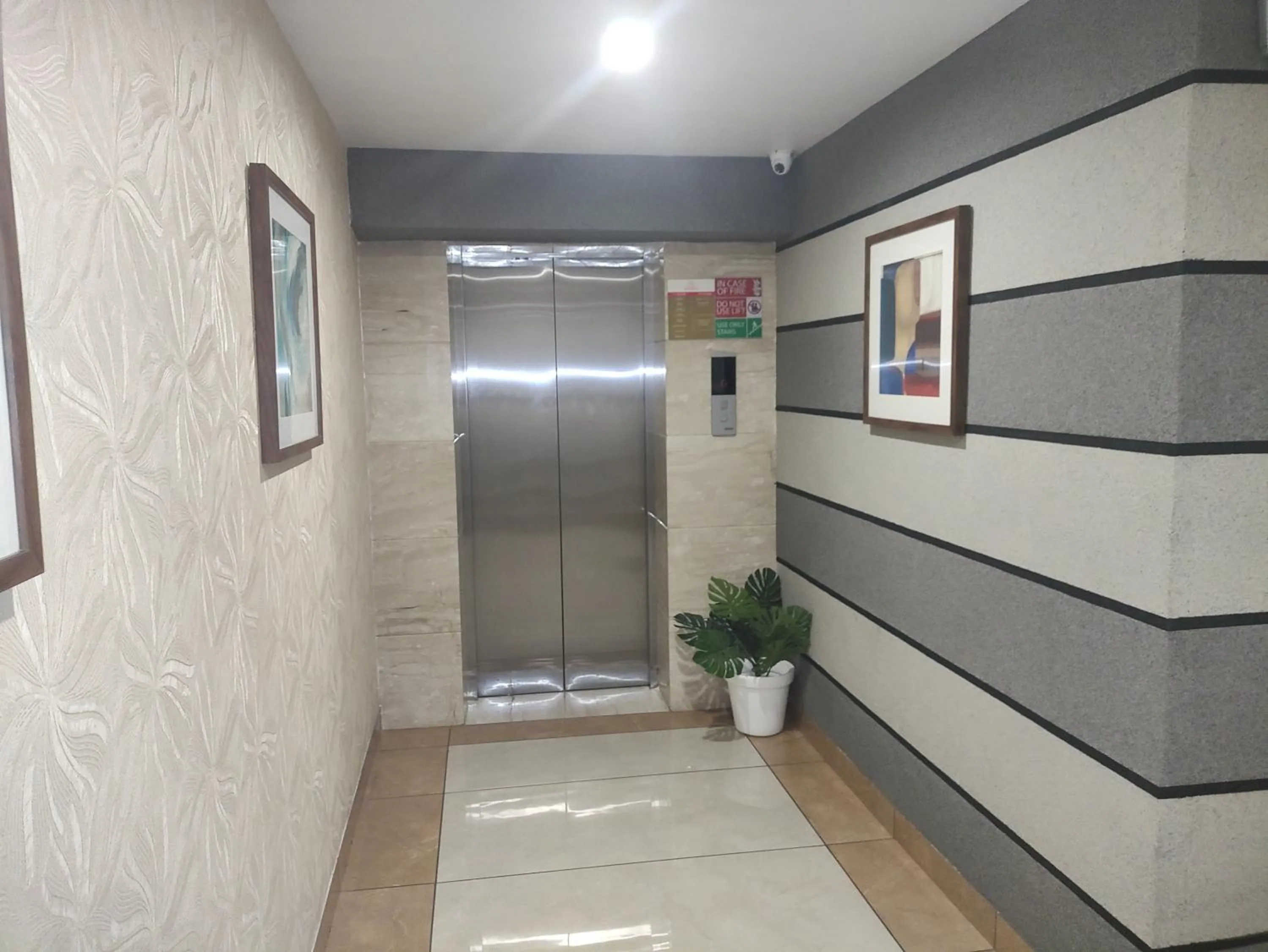 Restaurant/places to eat in Soorya