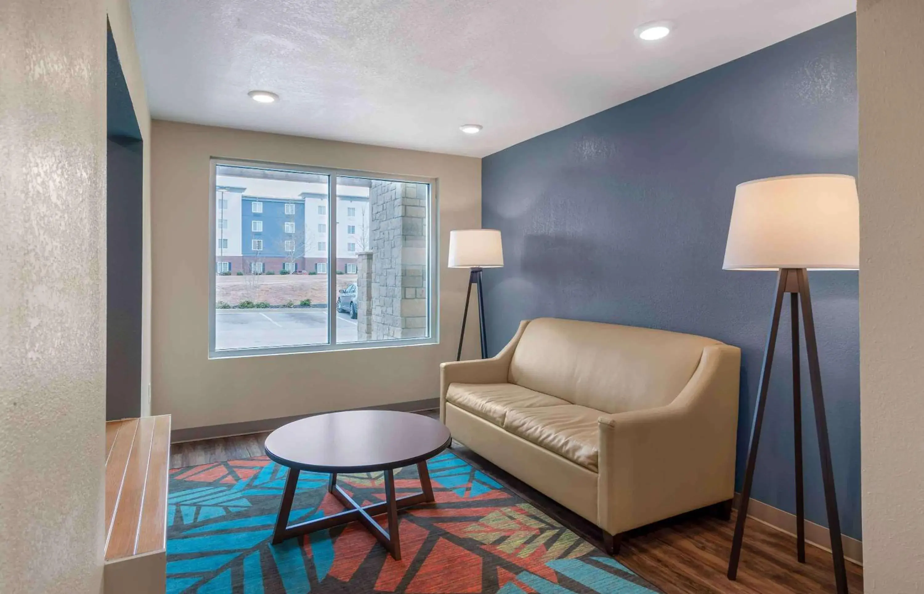 Restaurant/places to eat, Seating Area in Extended Stay America Suites - Atlanta - Lithia Springs