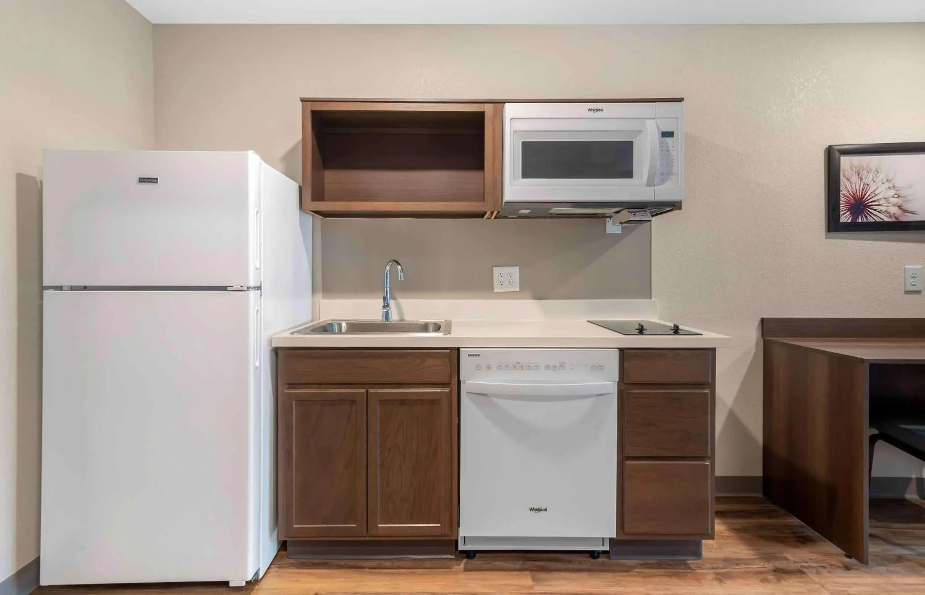 Bedroom, Kitchen/Kitchenette in Extended Stay America Suites - Atlanta - Lithia Springs