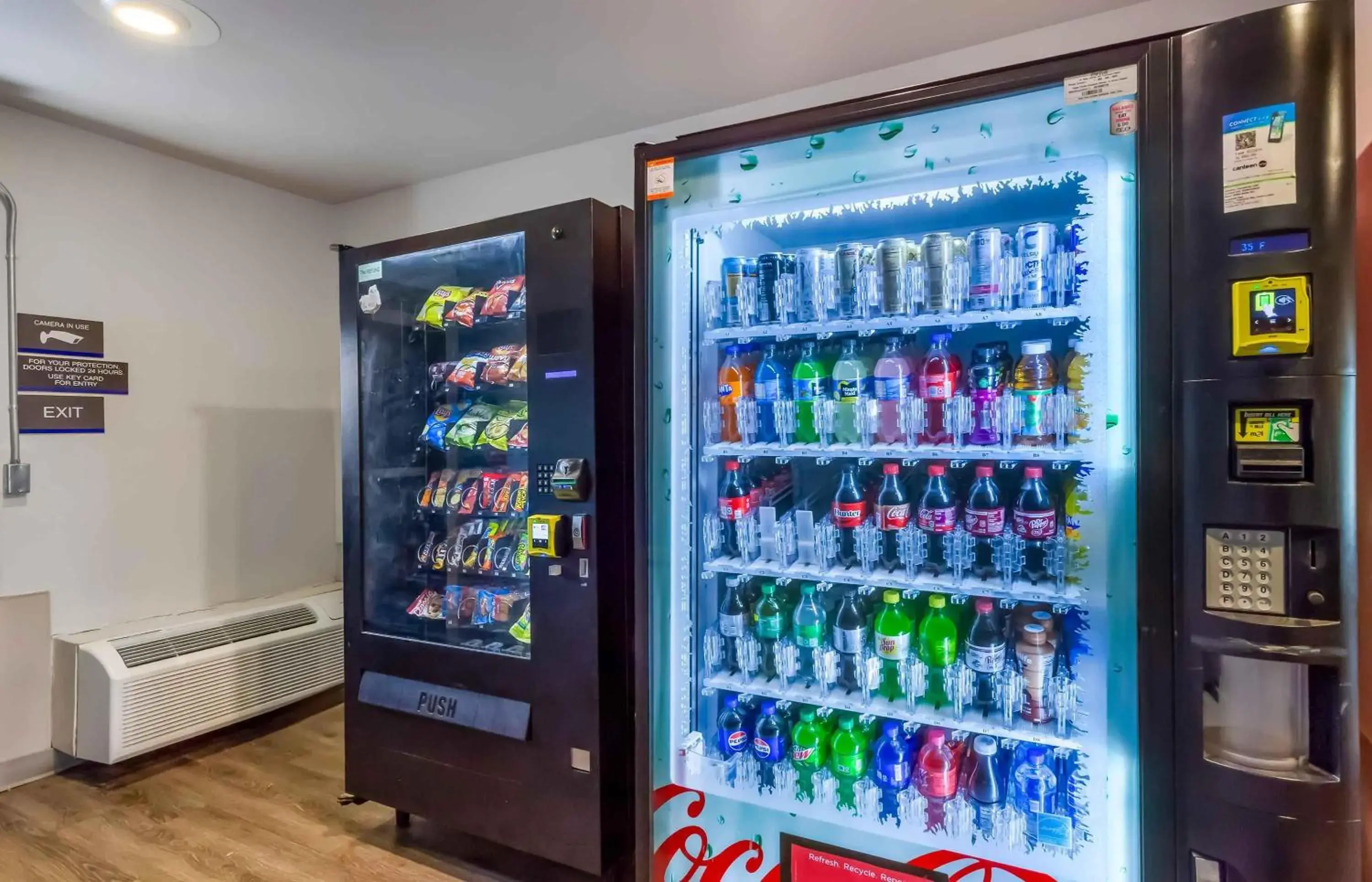 Property building in Extended Stay America Select Suites - Fayetteville Property building in Extended Stay America Select Suites - Fayetteville