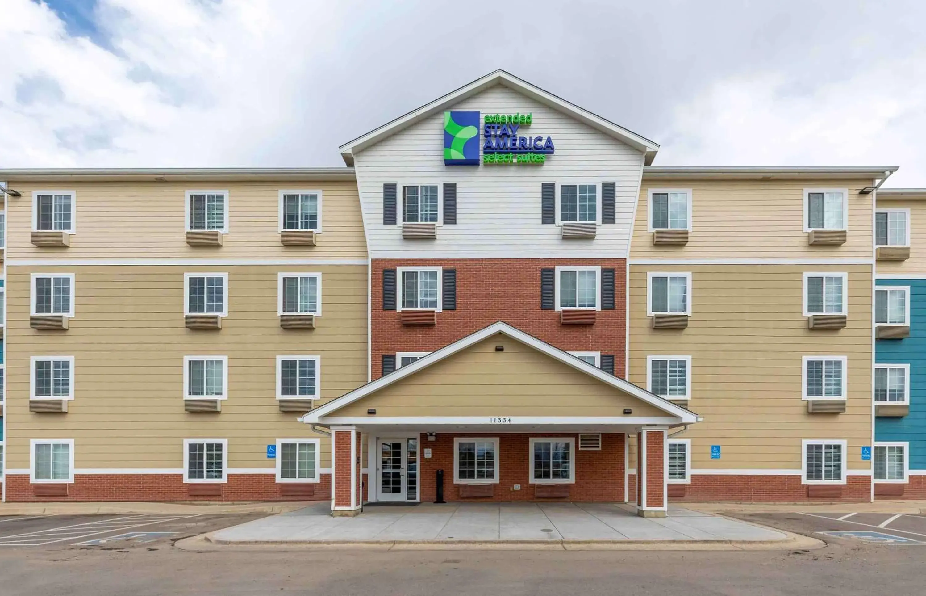 Property building in Extended Stay America Select Suites - Firestone Property building in Extended Stay America Select Suites - Firestone