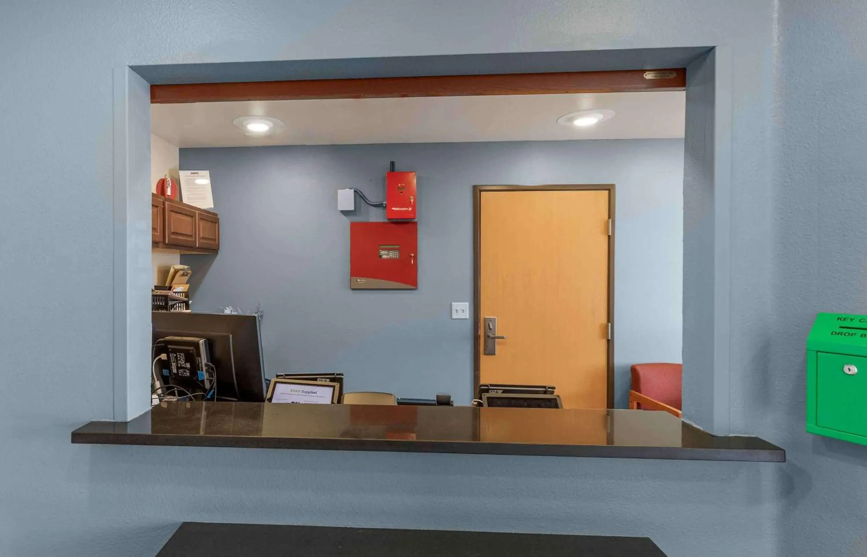 Lobby or reception in Extended Stay America Select Suites - Firestone Lobby or reception in Extended Stay America Select Suites - Firestone