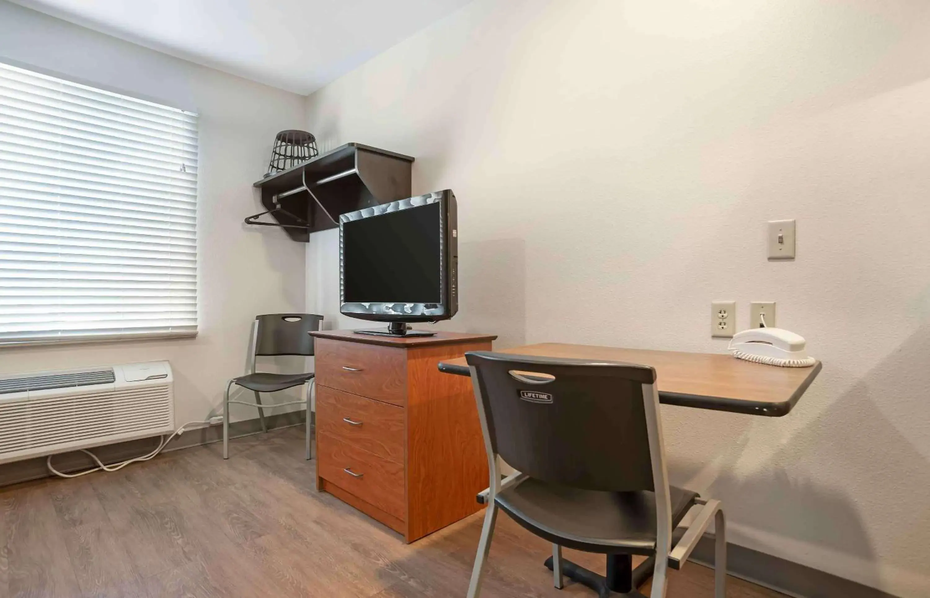 Bedroom in Extended Stay America Select Suites - Fort Walton Beach Bedroom in Extended Stay America Select Suites - Fort Walton Beach