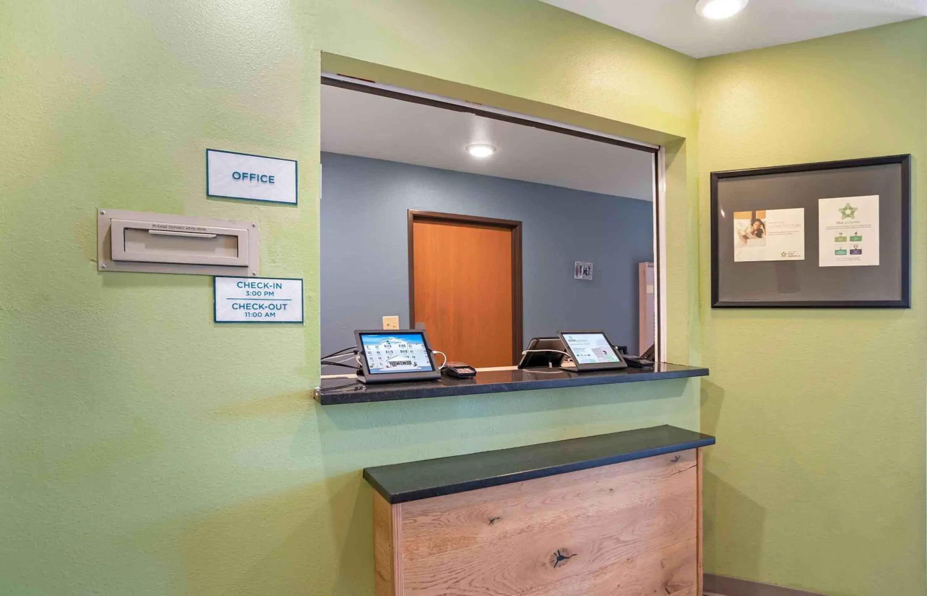 Lobby or reception in Extended Stay America Select Suites - Fort Walton Beach Lobby or reception in Extended Stay America Select Suites - Fort Walton Beach