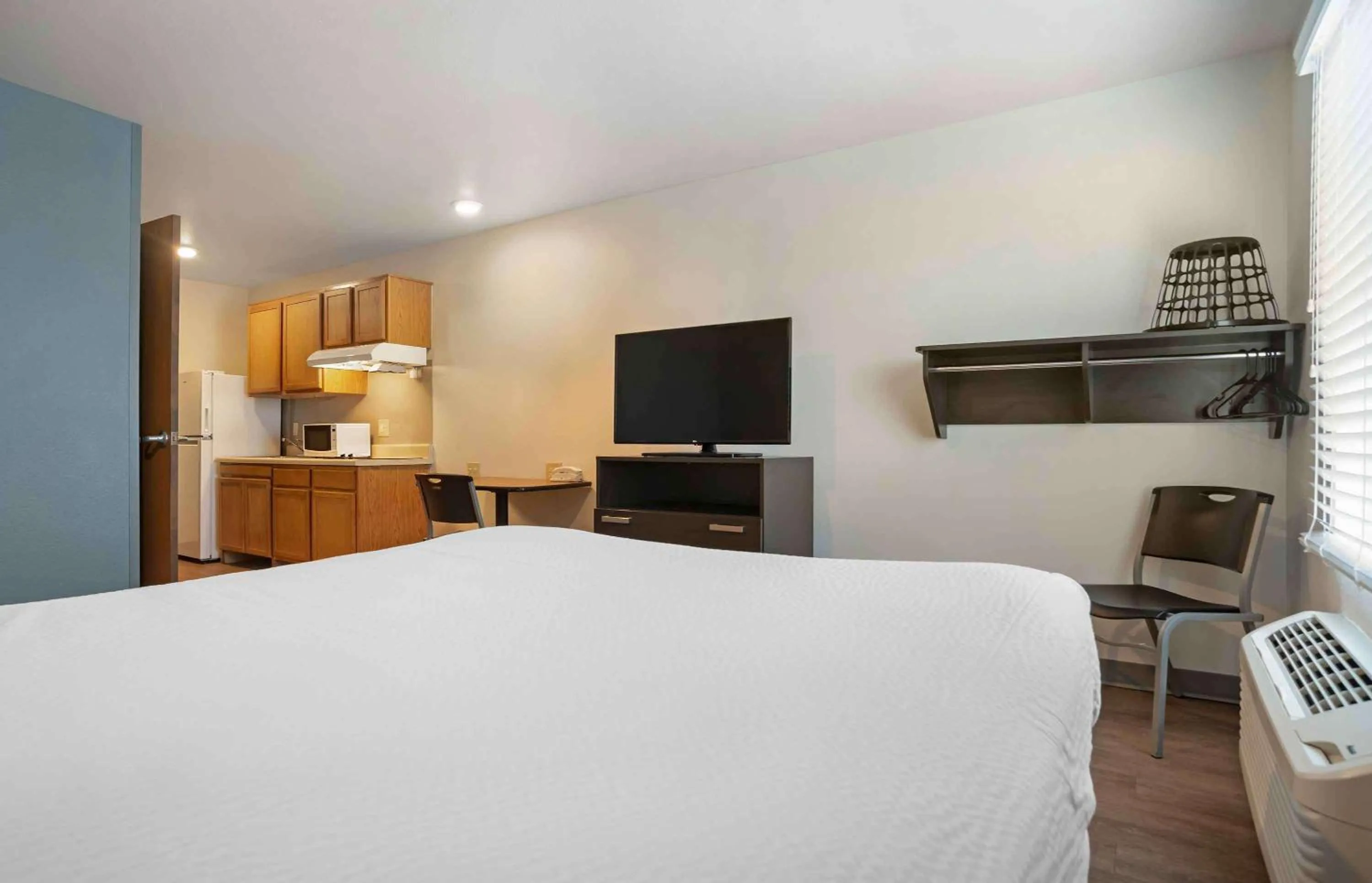 Bedroom, Bed in Extended Stay America Select Suites - Panama City - Callaway