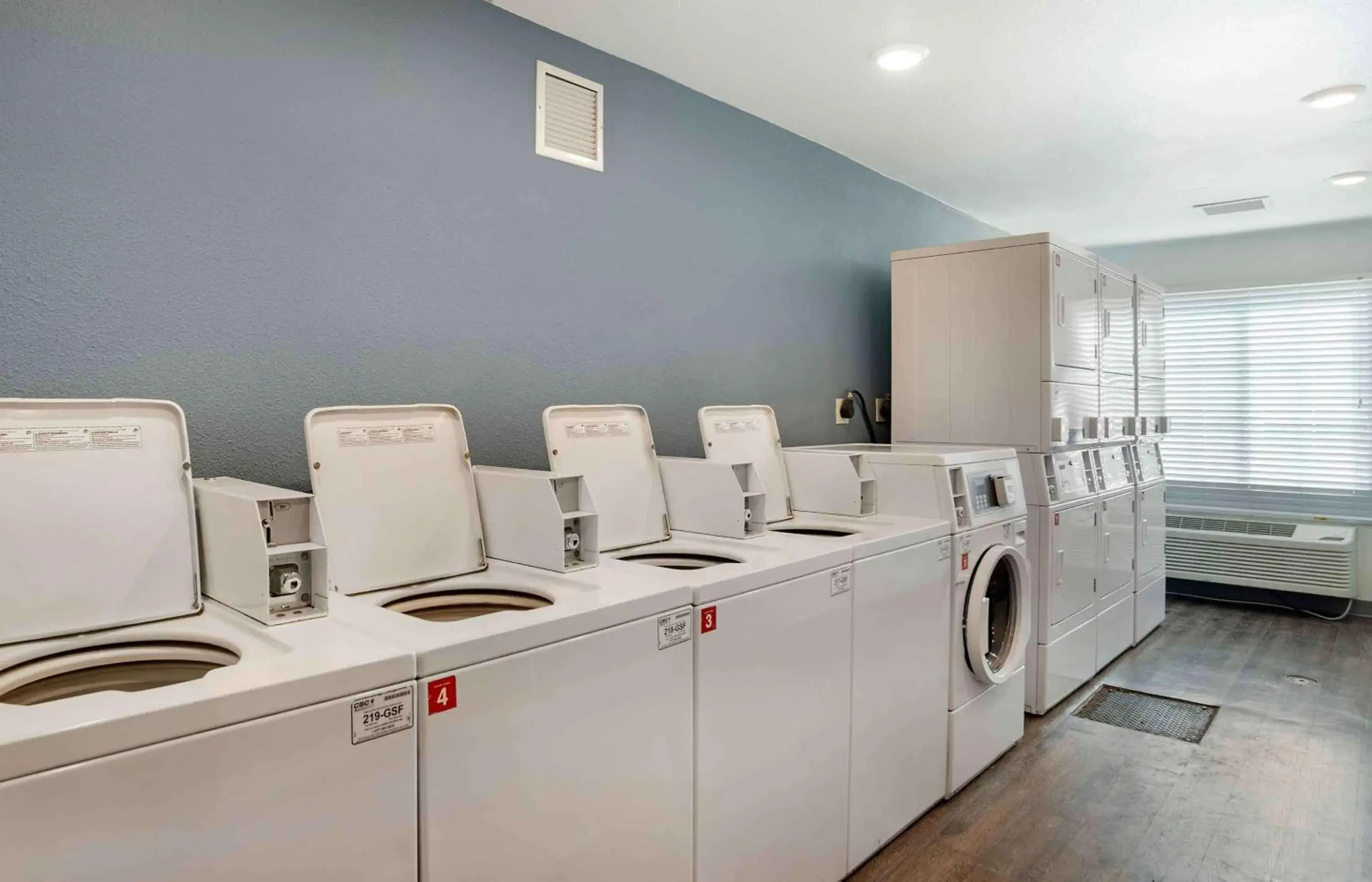 Property building in Extended Stay America Select Suites - Panama City - Callaway Property building in Extended Stay America Select Suites - Panama City - Callaway