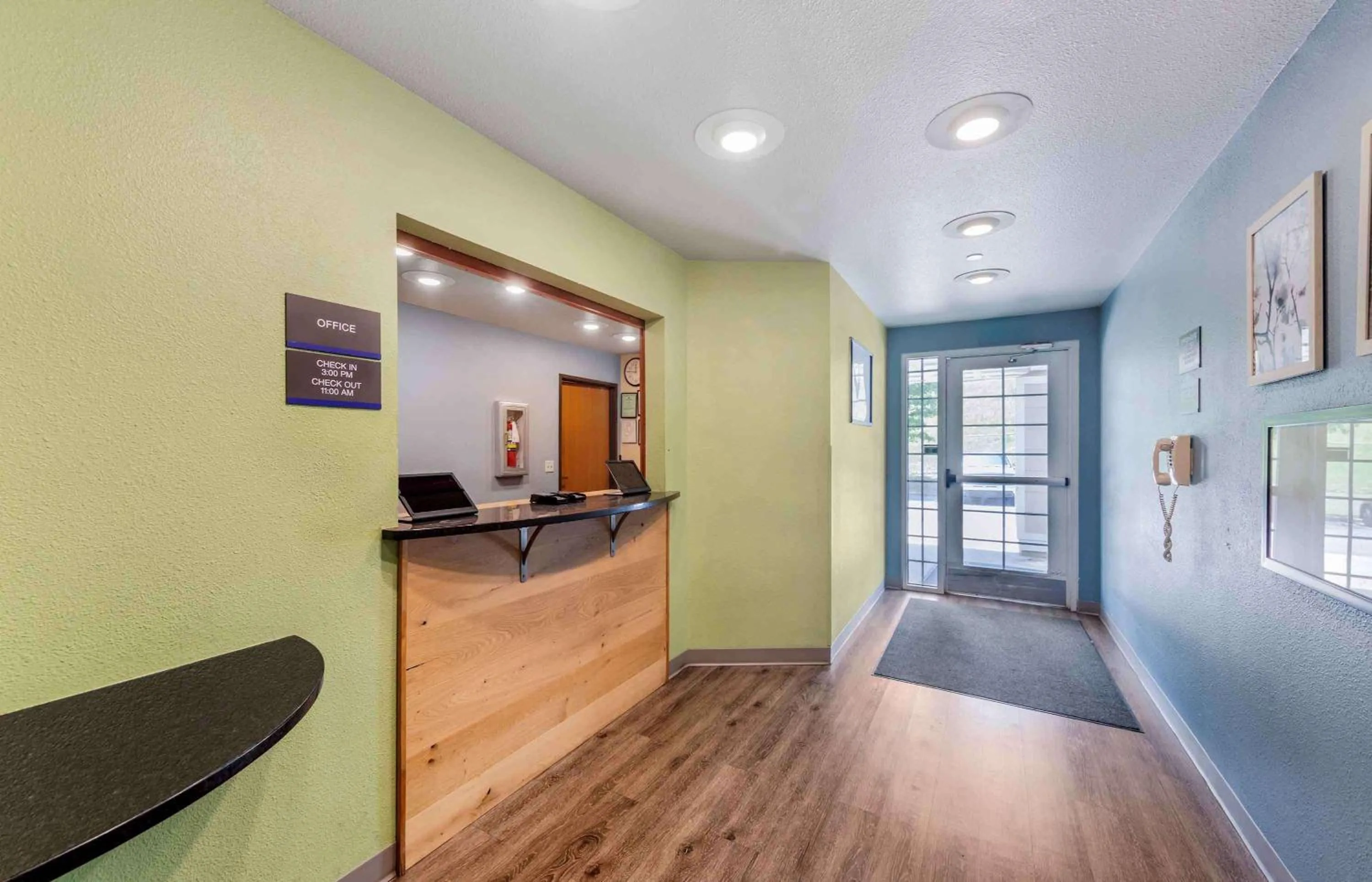 Lobby or reception in Extended Stay America Select Suites - Tuscaloosa