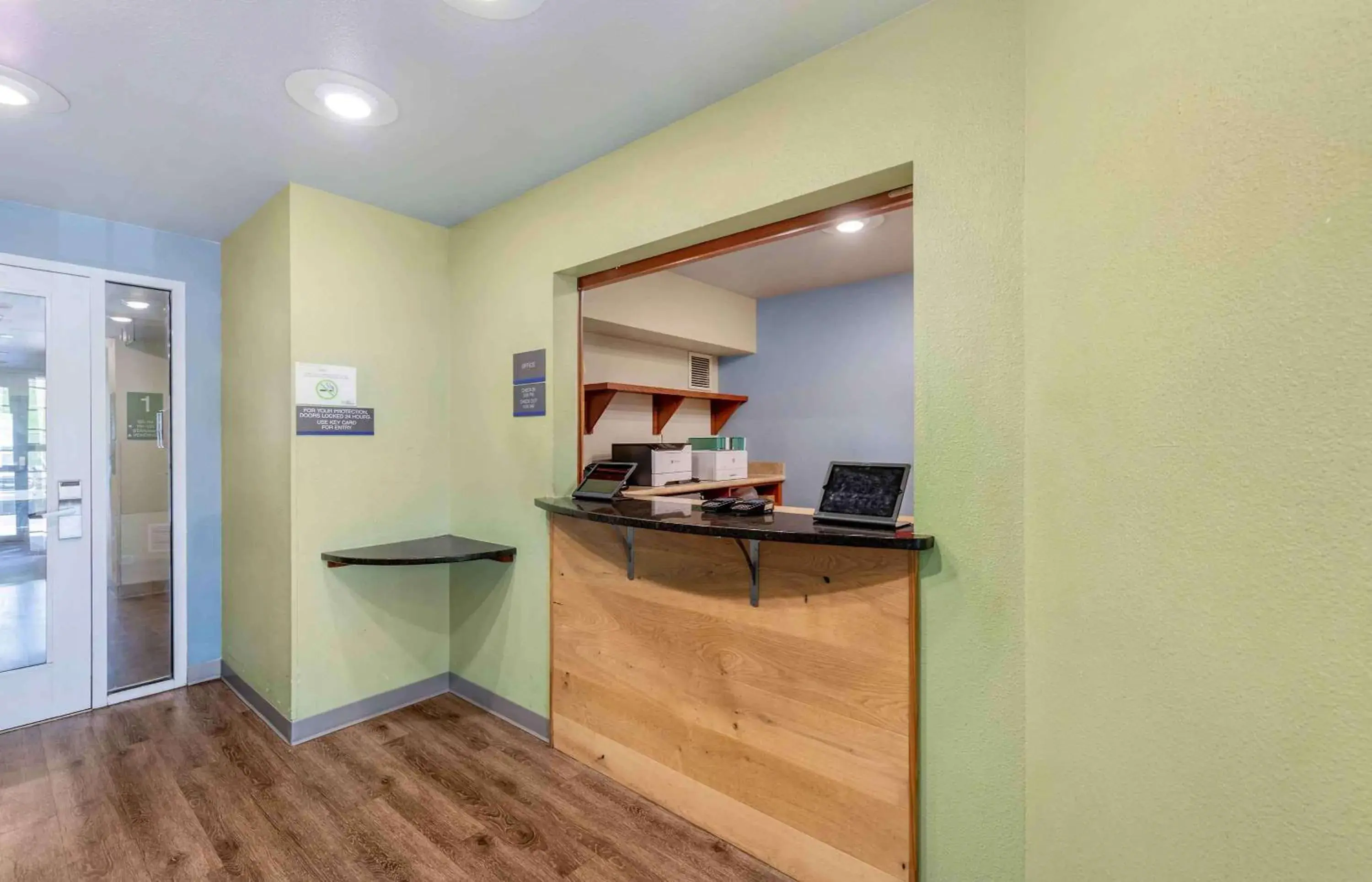 Lobby or reception in Extended Stay America Select Suites - Tuscaloosa Lobby or reception in Extended Stay America Select Suites - Tuscaloosa