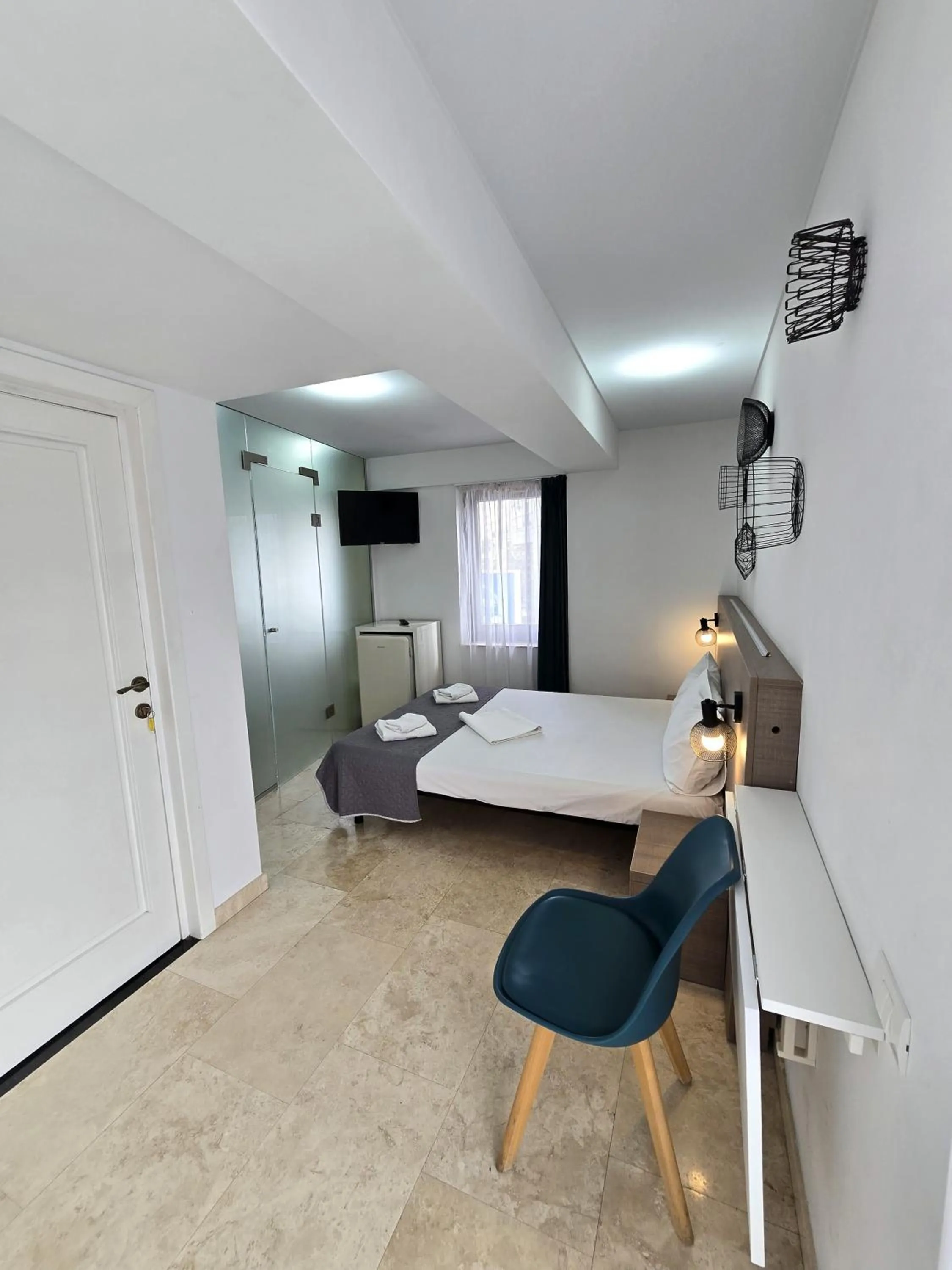 TV and multimedia, Bed in Dacia Residence Apartments