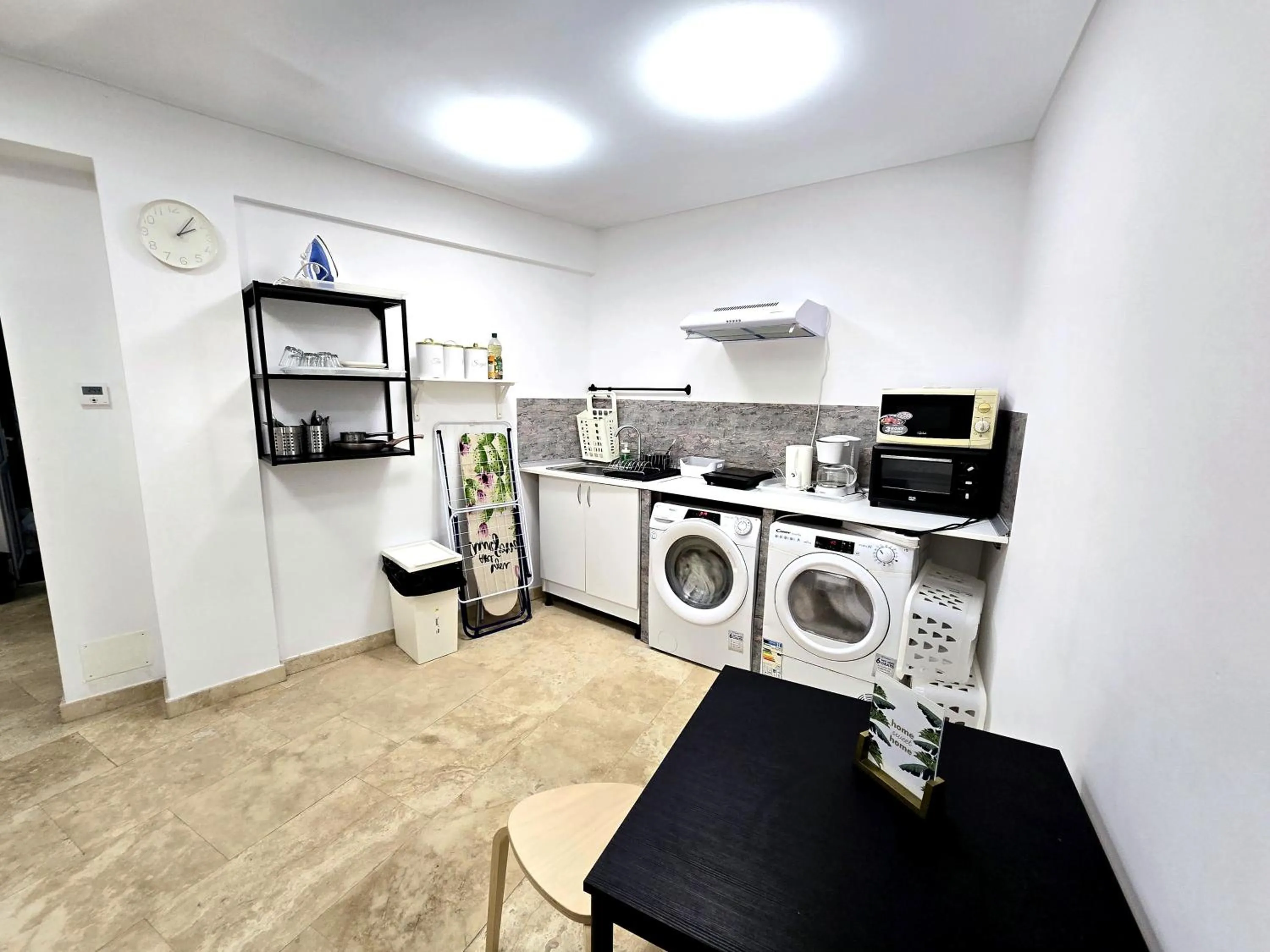 Kitchen or kitchenette in Dacia Residence Apartments
