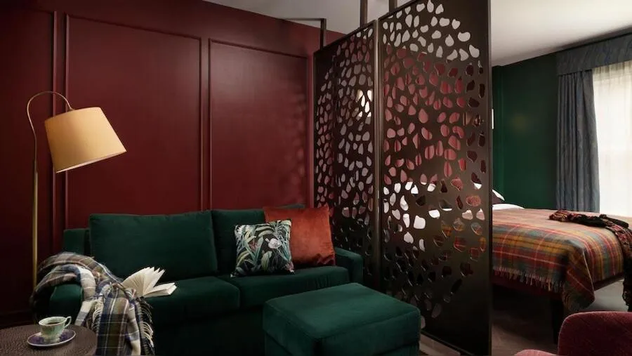 Greater Club Flat in The Other House South Kensington