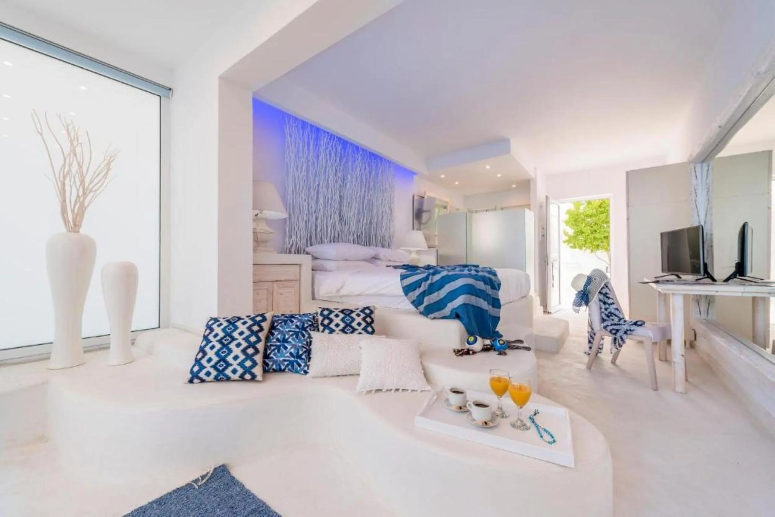 Photo of the whole room, Bed in Kouros Home & Suites