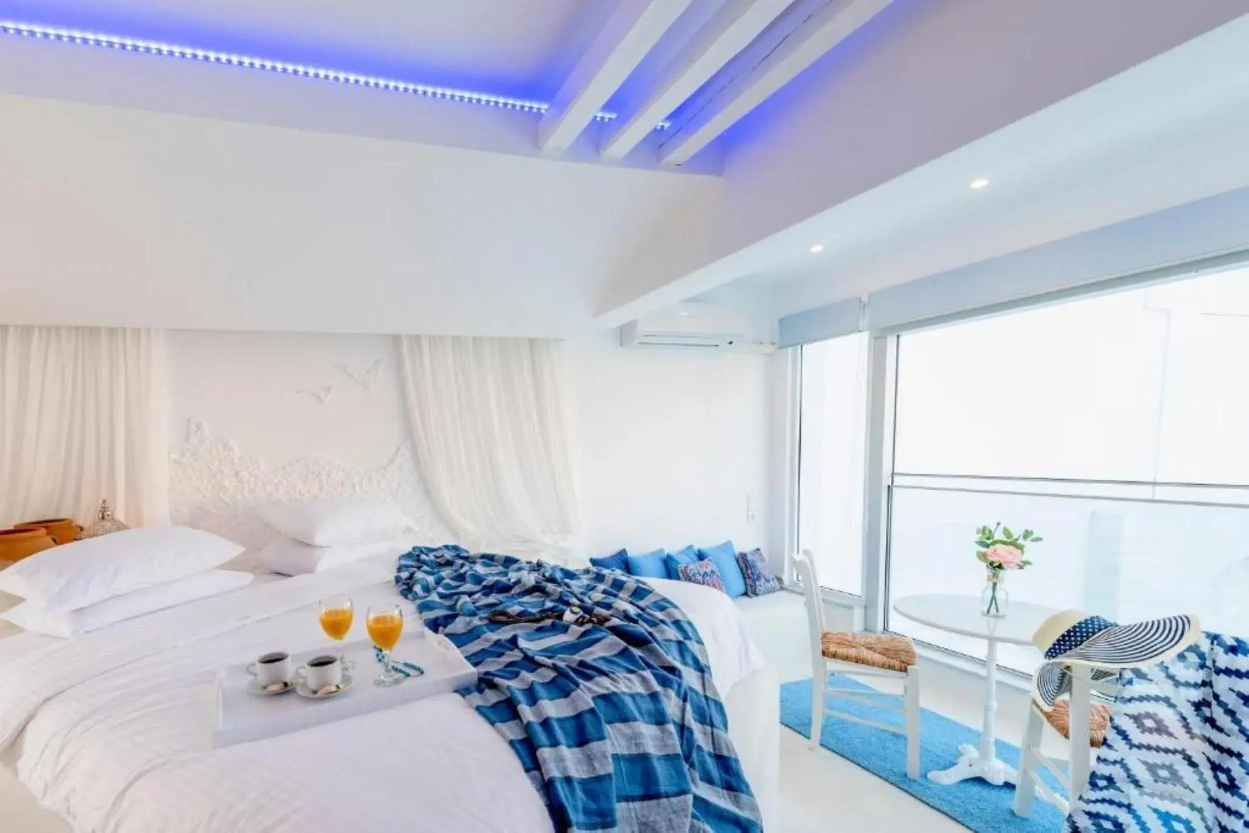 Photo of the whole room, Bed in Kouros Home & Suites Photo of the whole room, Bed in Kouros Home & Suites