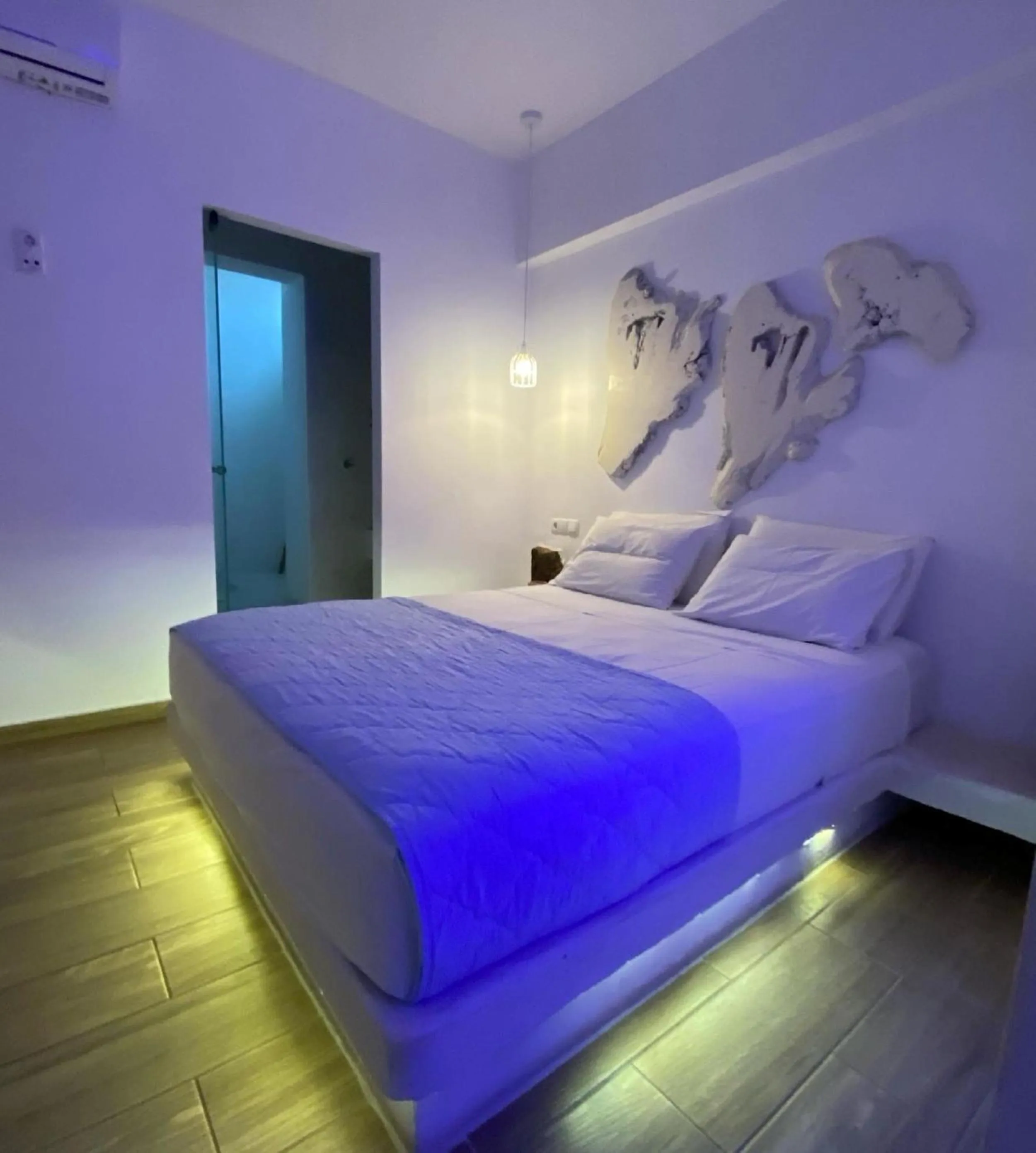 Bedroom, Bed in Kouros Home & Suites