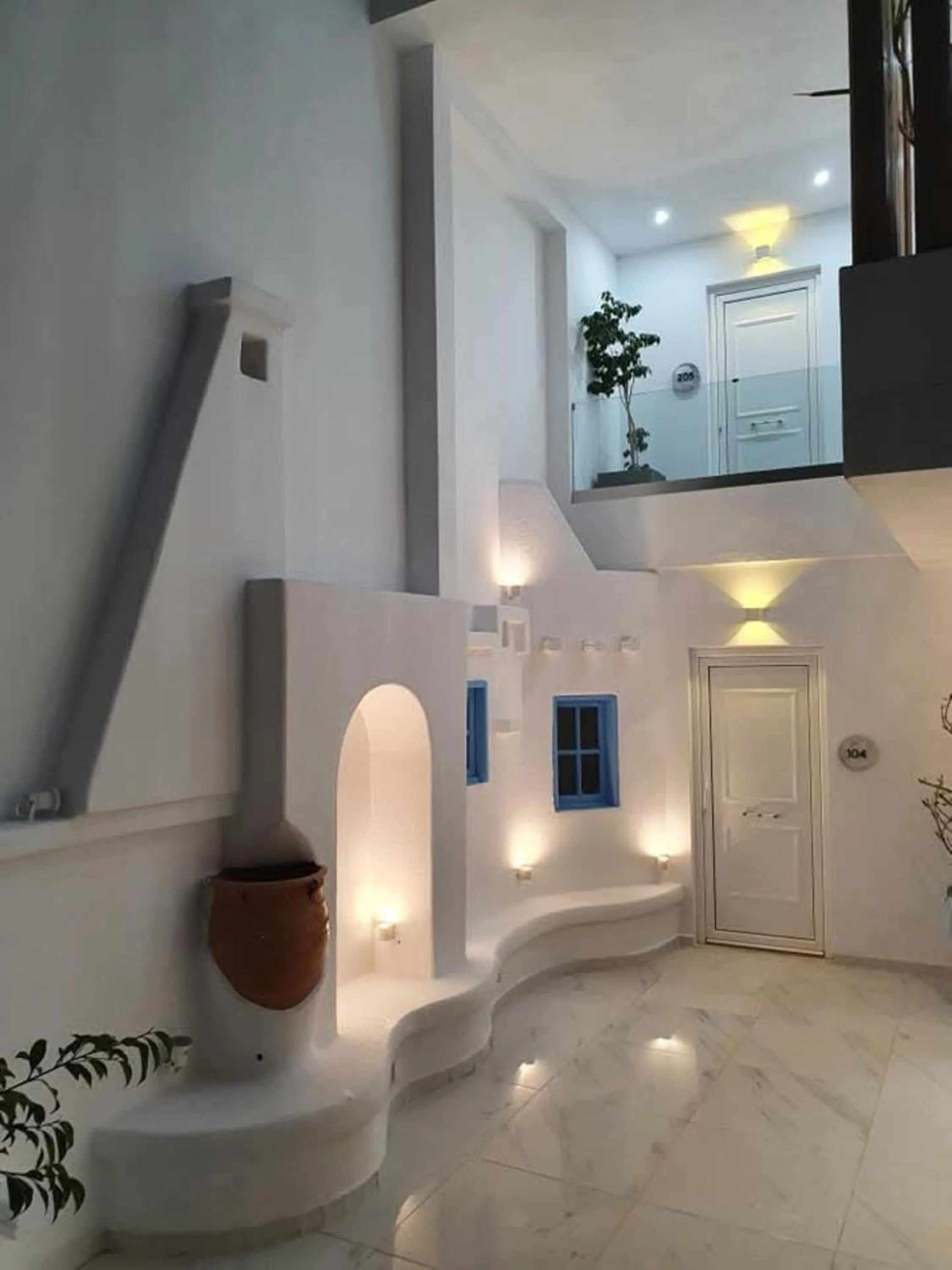 Property building in Kouros Home & Suites