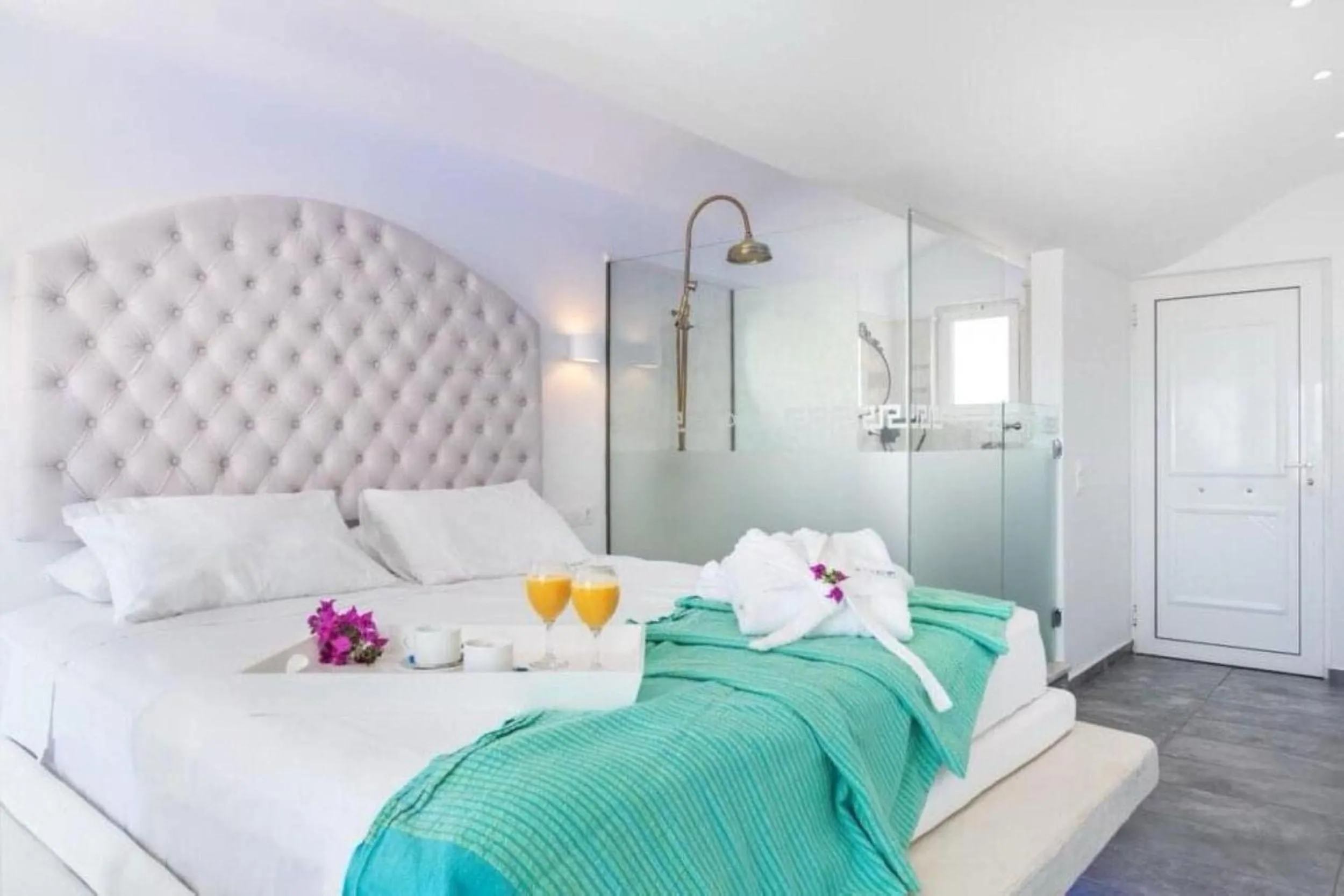 Bedroom, Bed in Kouros Home & Suites