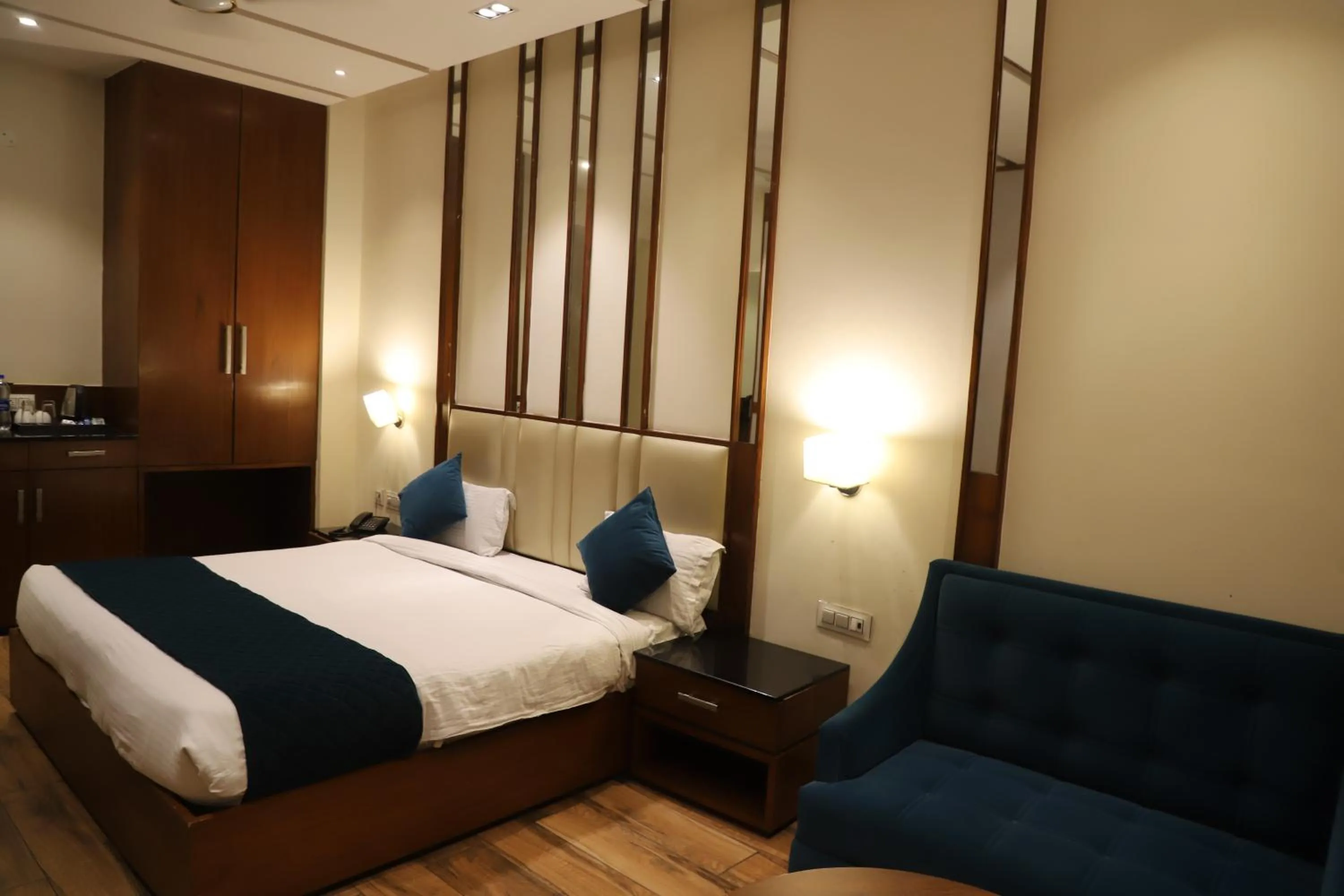 Bed in Hotel West End View A Unit of Hotel SC Residency