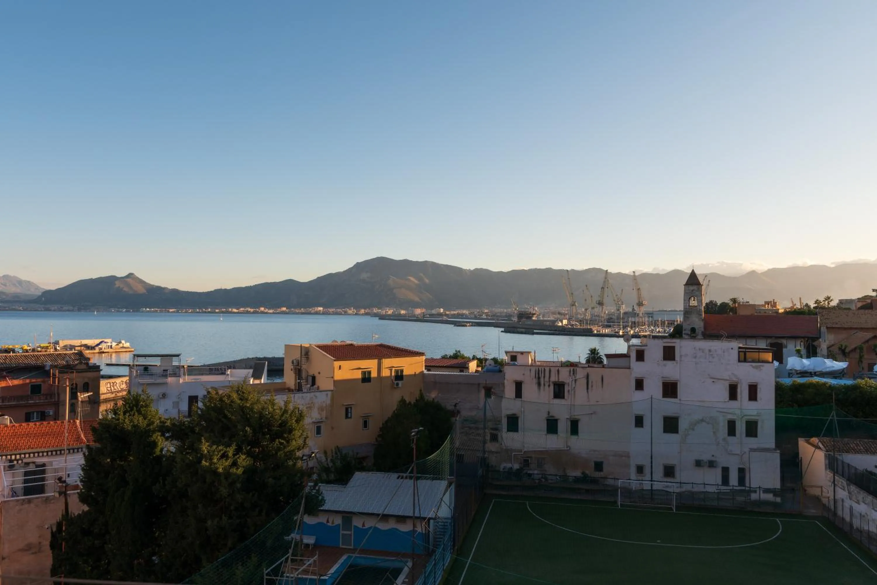 Casa de Paoli - Vista Mare Arenella, Palermo con Parcheggio Privato