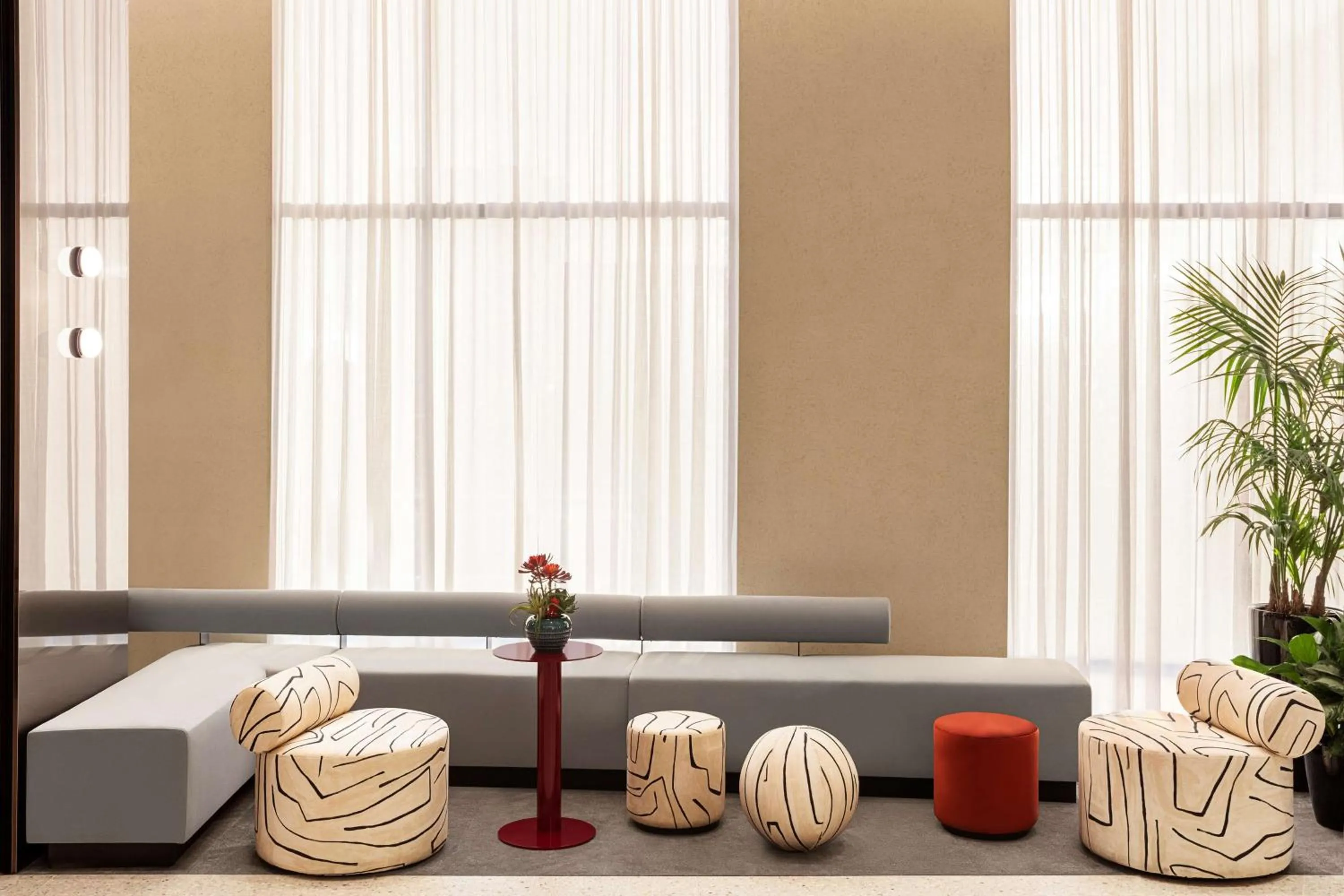 Lobby or reception in Hyatt Centric Montreal