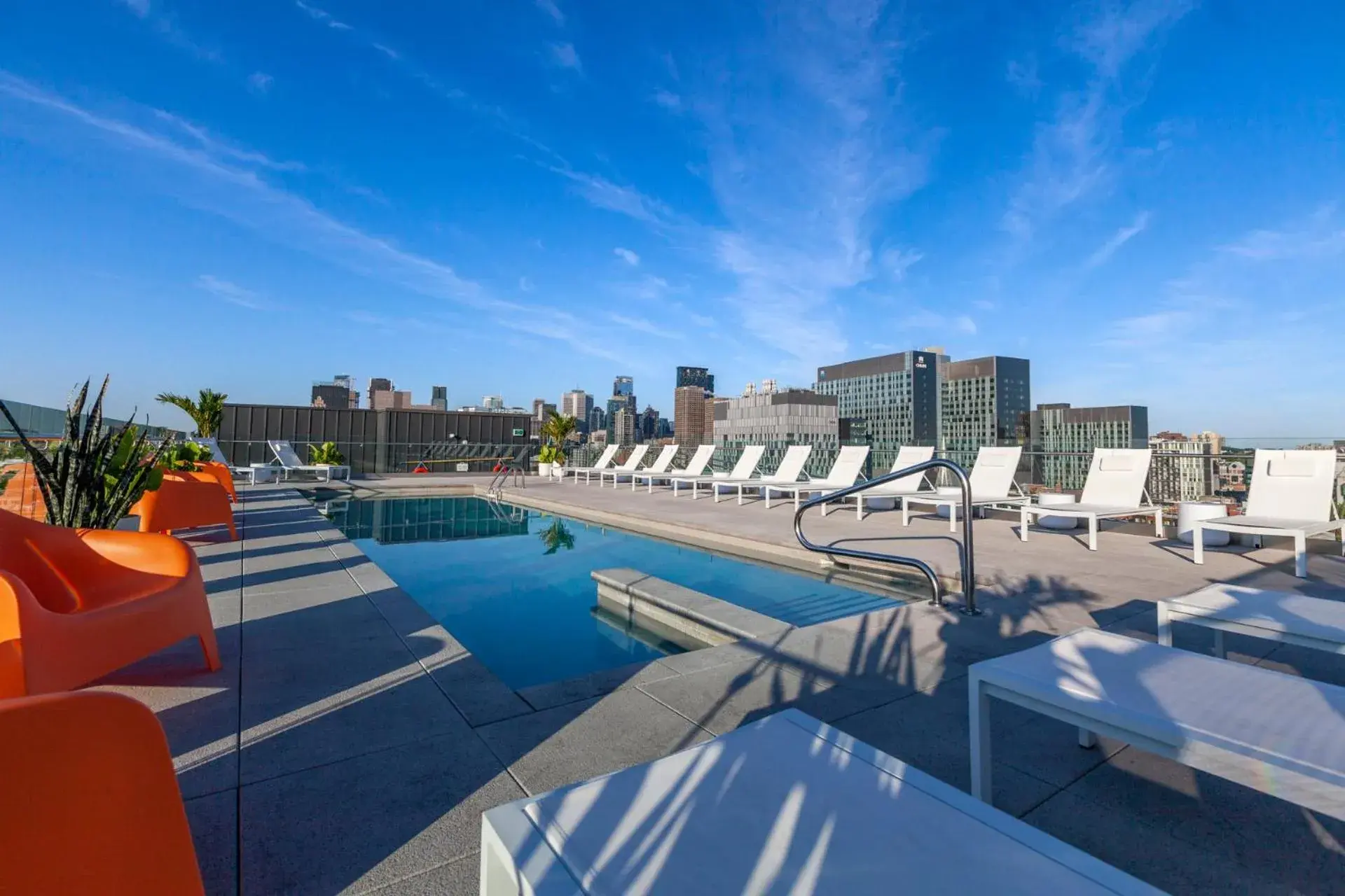 Swimming pool in Hyatt Centric Montreal Swimming pool in Hyatt Centric Montreal