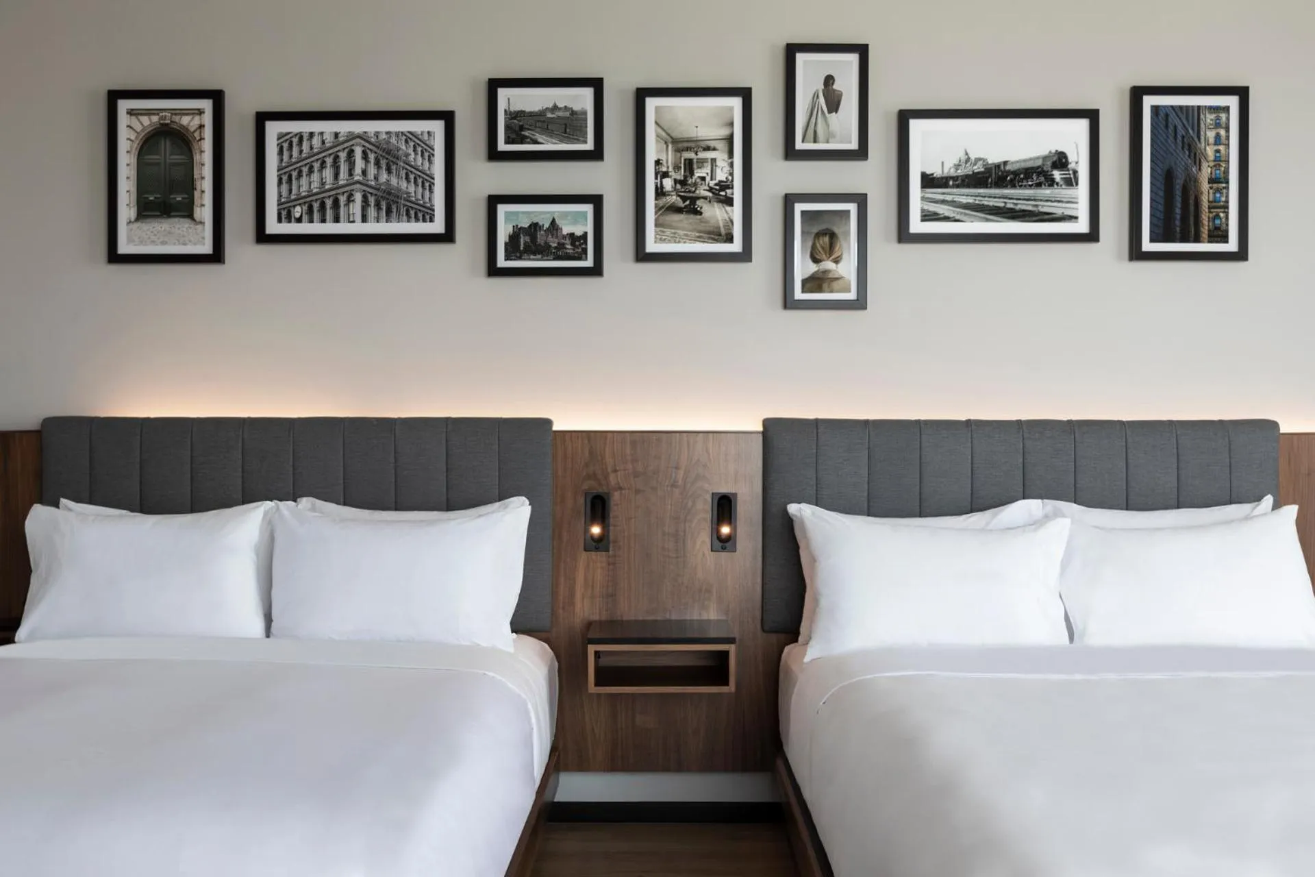 Bedroom, Bed in Hyatt Centric Montreal