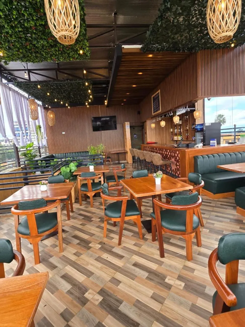 Lounge or bar in LA BEILA HOTEL MERU