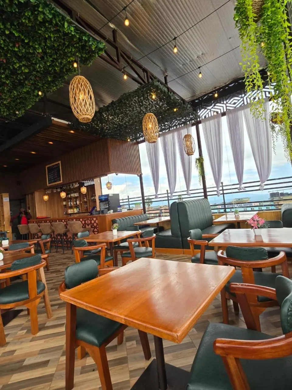 Lounge or bar in LA BEILA HOTEL MERU