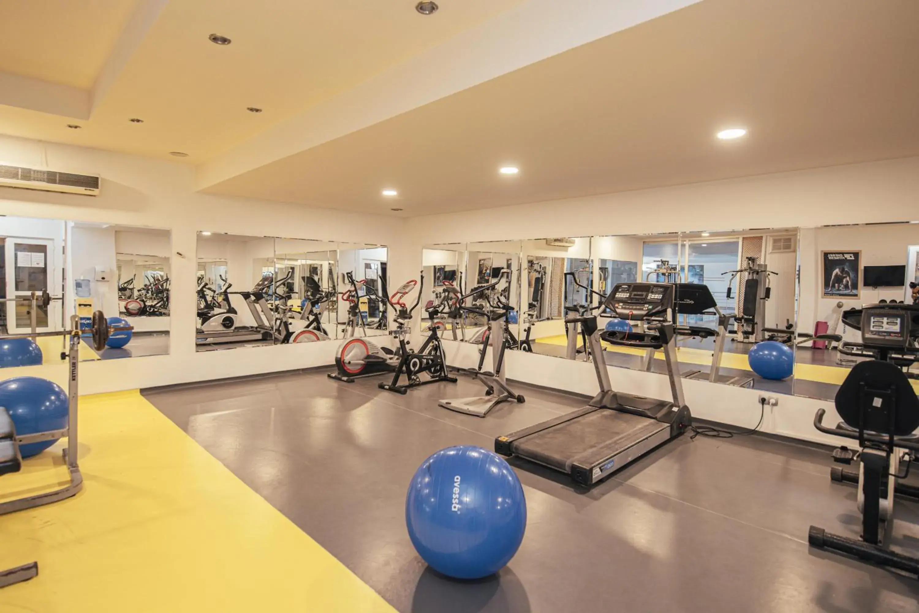 Fitness centre/facilities in Viking Garden Hotel Fitness centre/facilities in Viking Garden Hotel