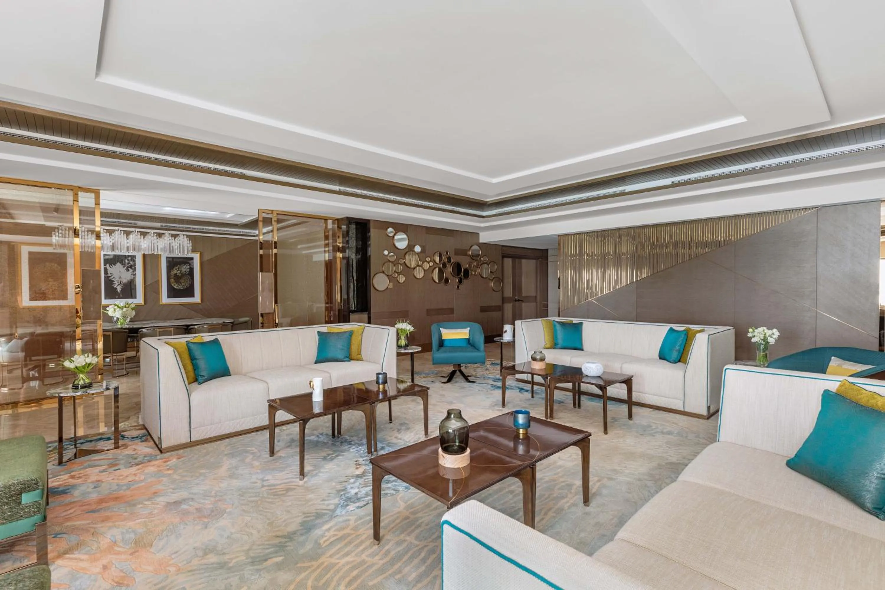 Living room in Taj Exotica Resort & Spa, The Palm, Dubai