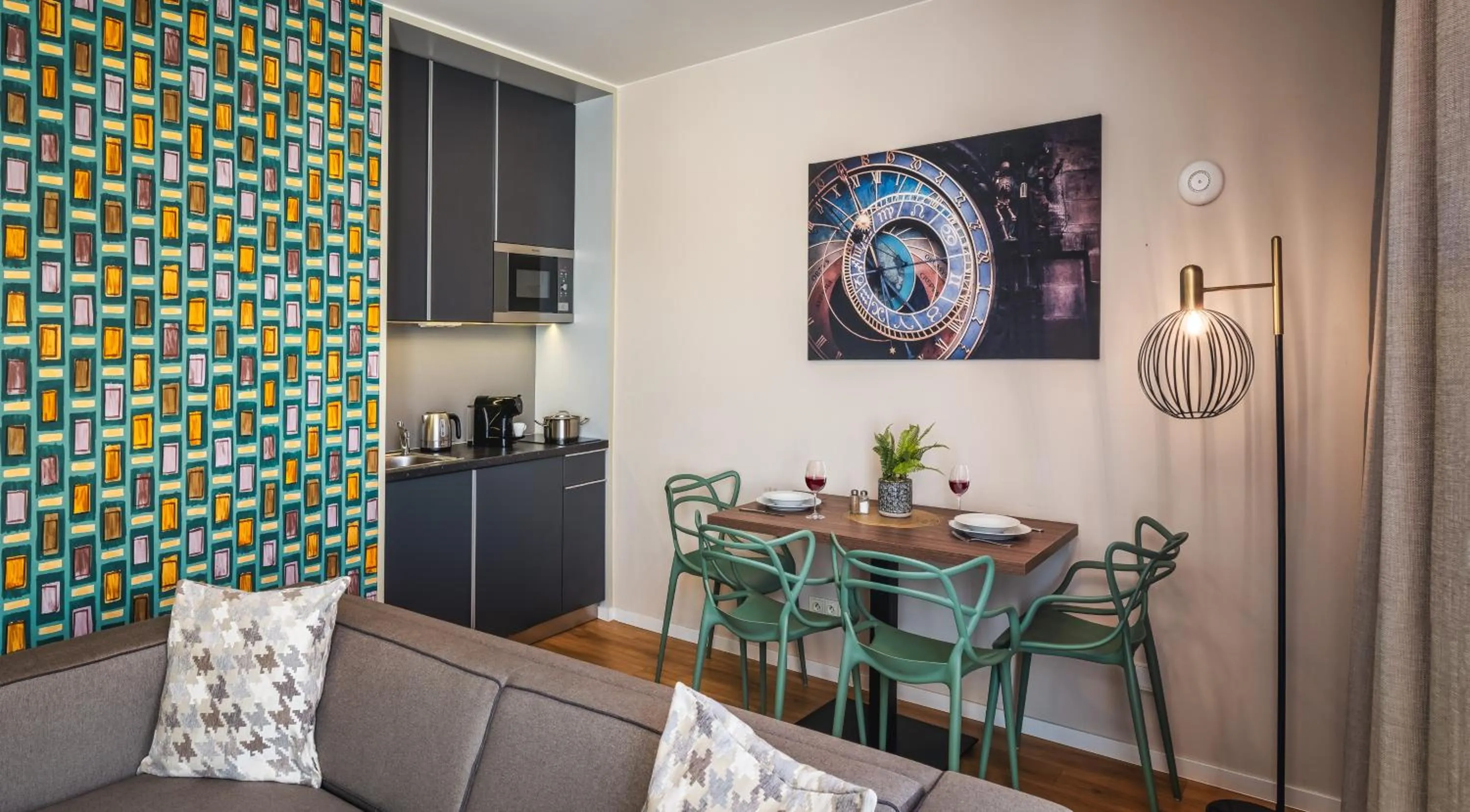 Kitchen or kitchenette in VN17 Rooftop Suites by Adrez