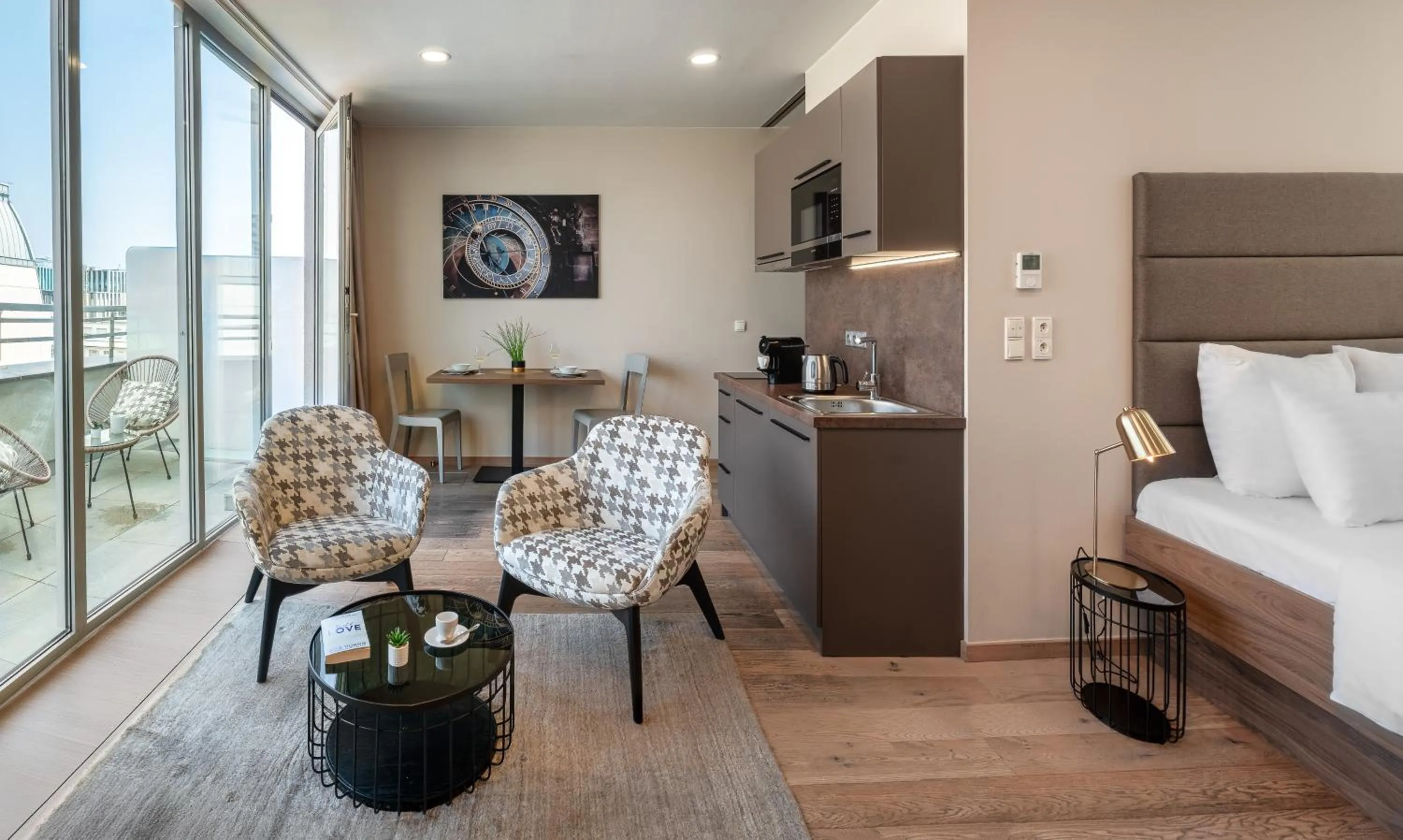 Kitchen or kitchenette, Bed in VN17 Rooftop Suites by Adrez