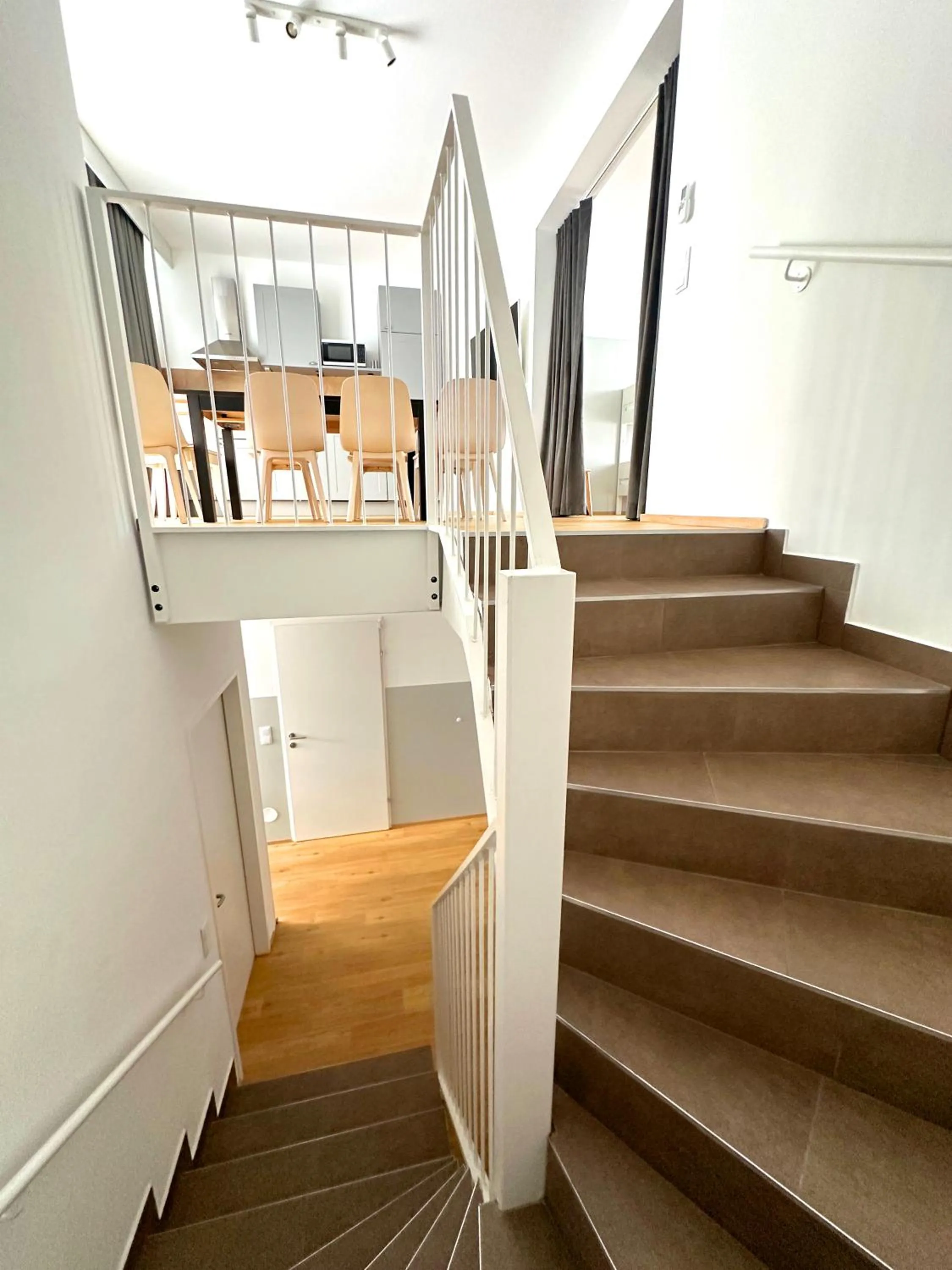 Patio in Jimmy's Apartments Dandelion