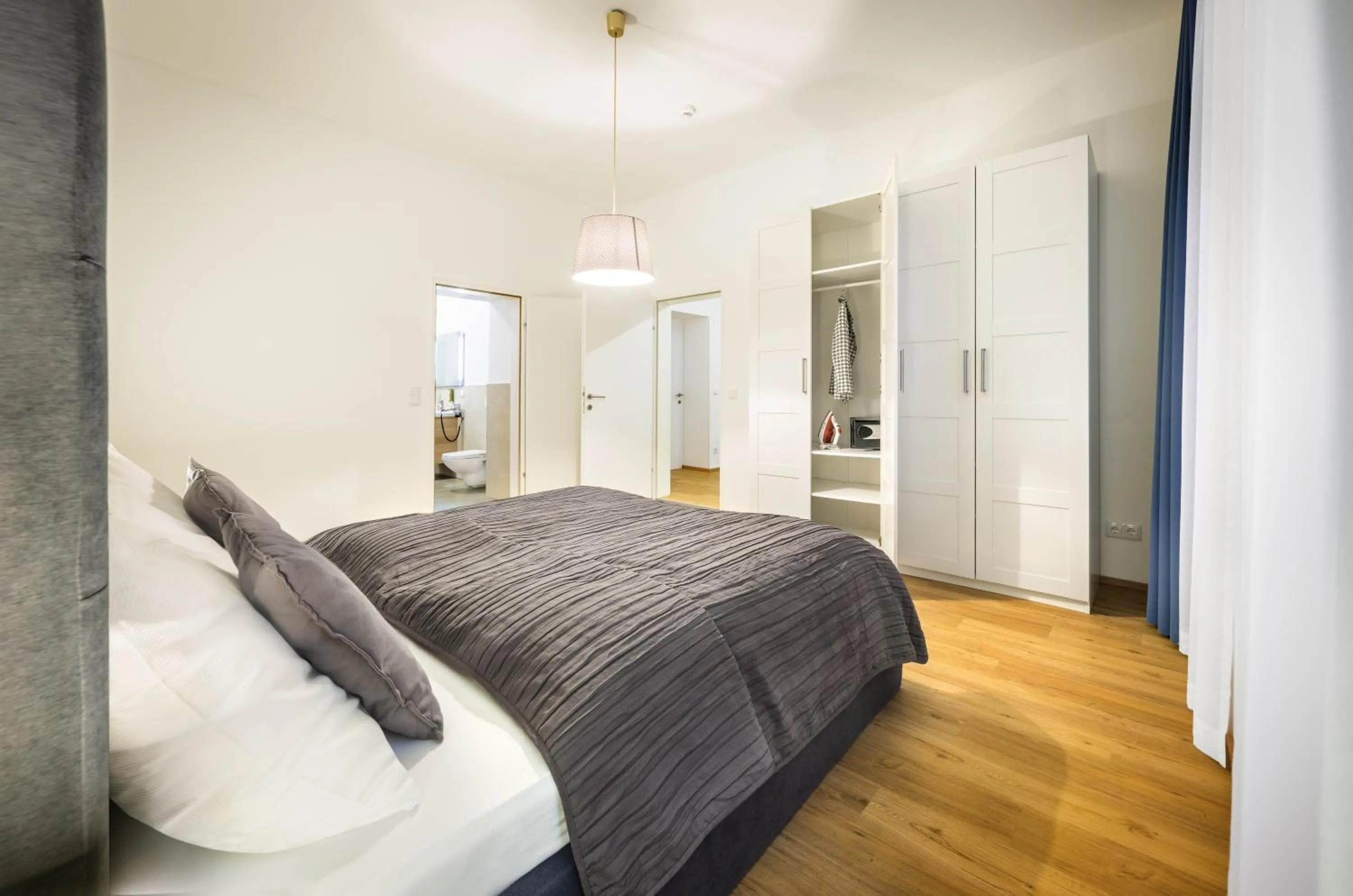 Bed in Jimmy's Apartments Dandelion