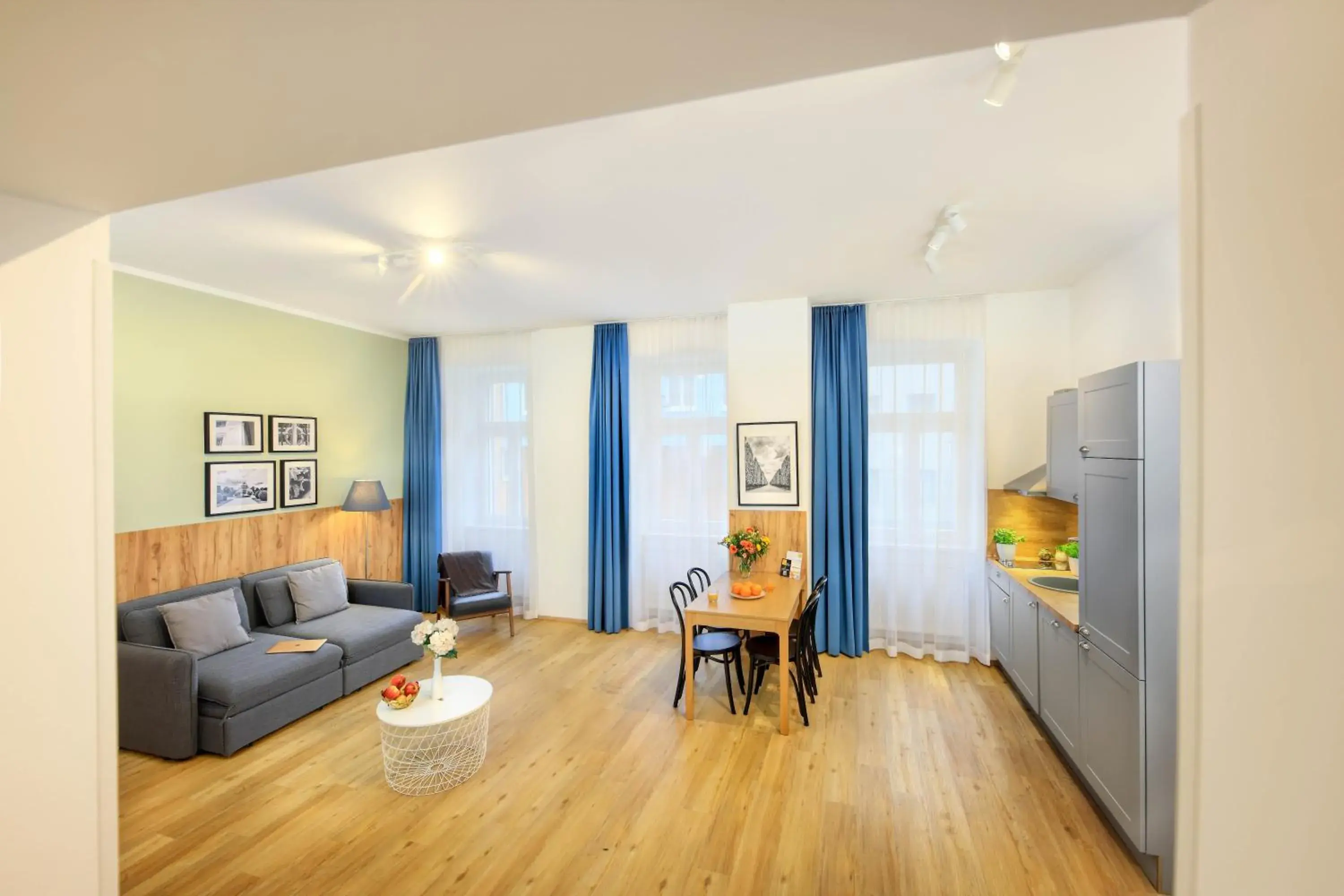 1-Bedroom Suite with Balcony and Air Condition in Jimmy's Apartments Dandelion 1-Bedroom Suite with Balcony and Air Condition in Jimmy's Apartments Dandelion