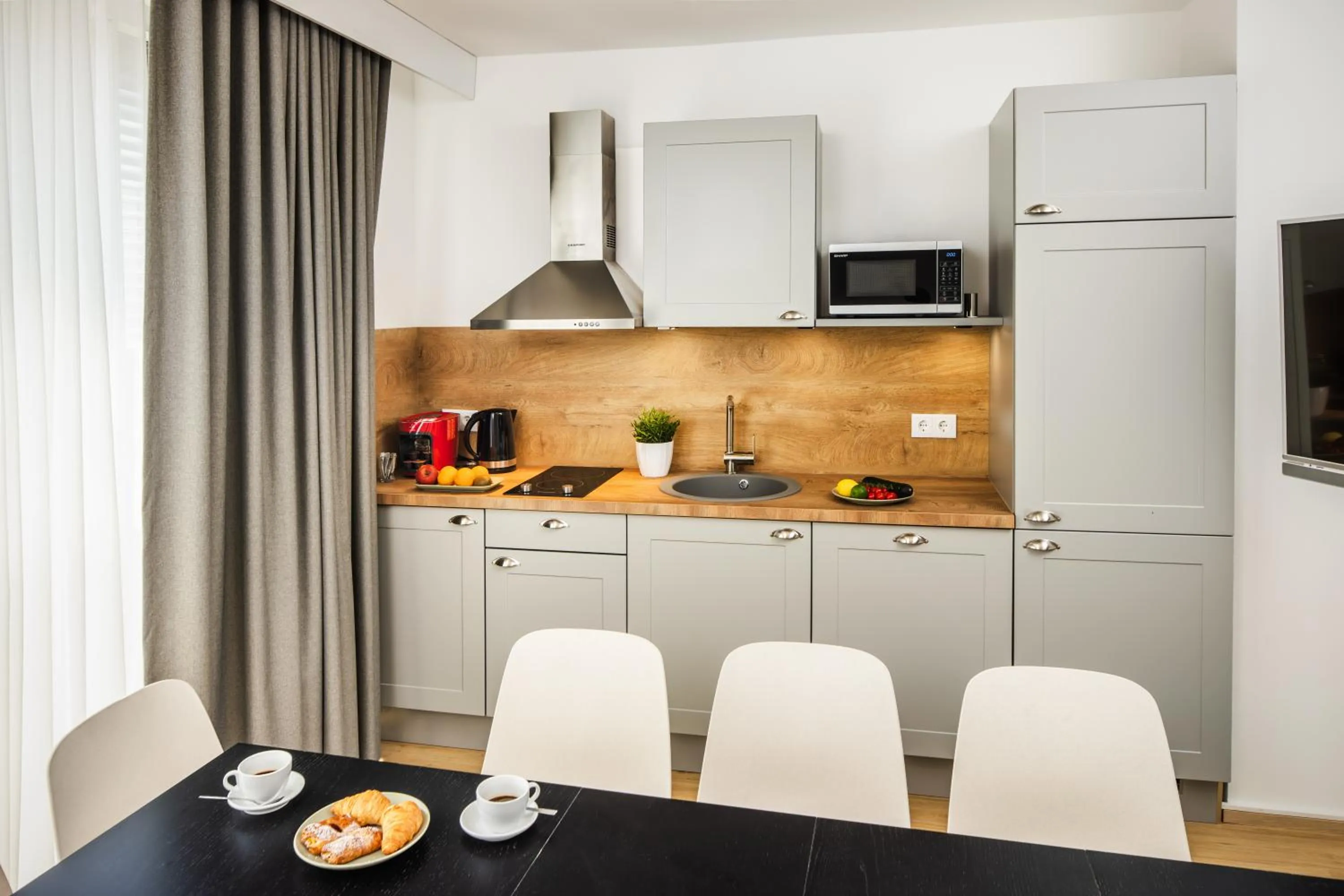 Coffee/tea facilities in Jimmy's Apartments Dandelion